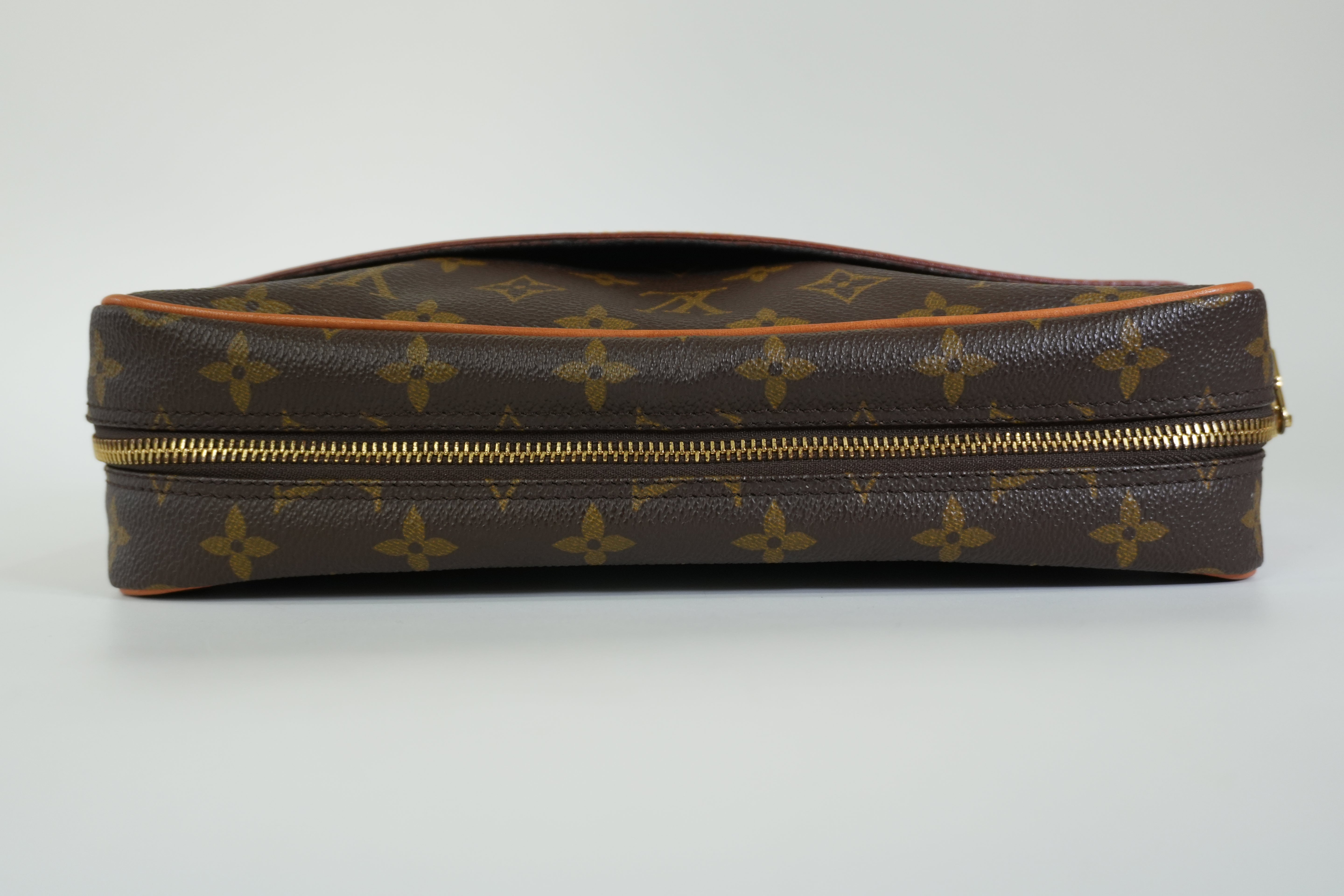 Pre-owned Louis Vuitton Monogram Compiegne 28 Clutch Bag