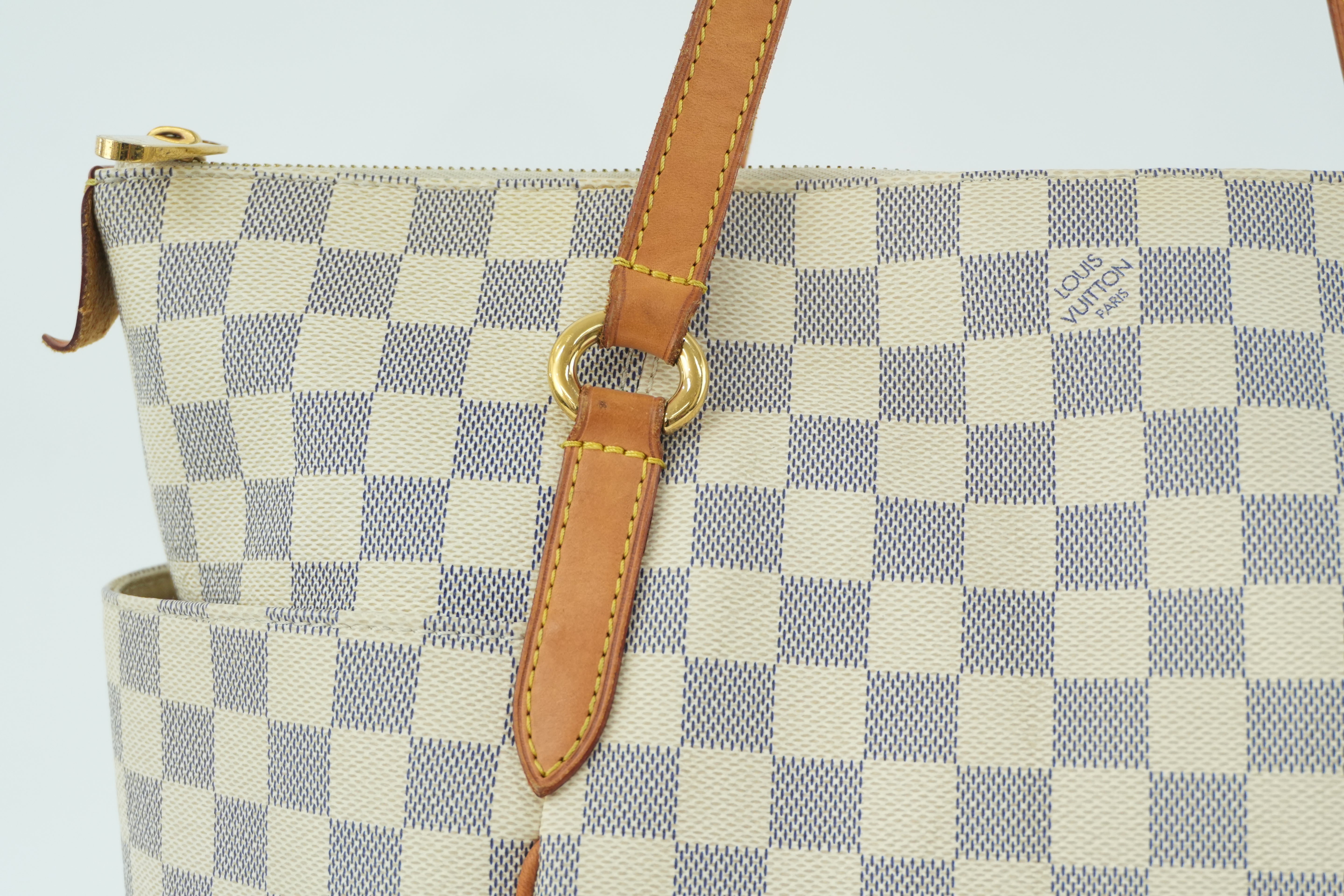 Pre-owned Louis Vuitton Damier Azur Totally MM Tote Bag