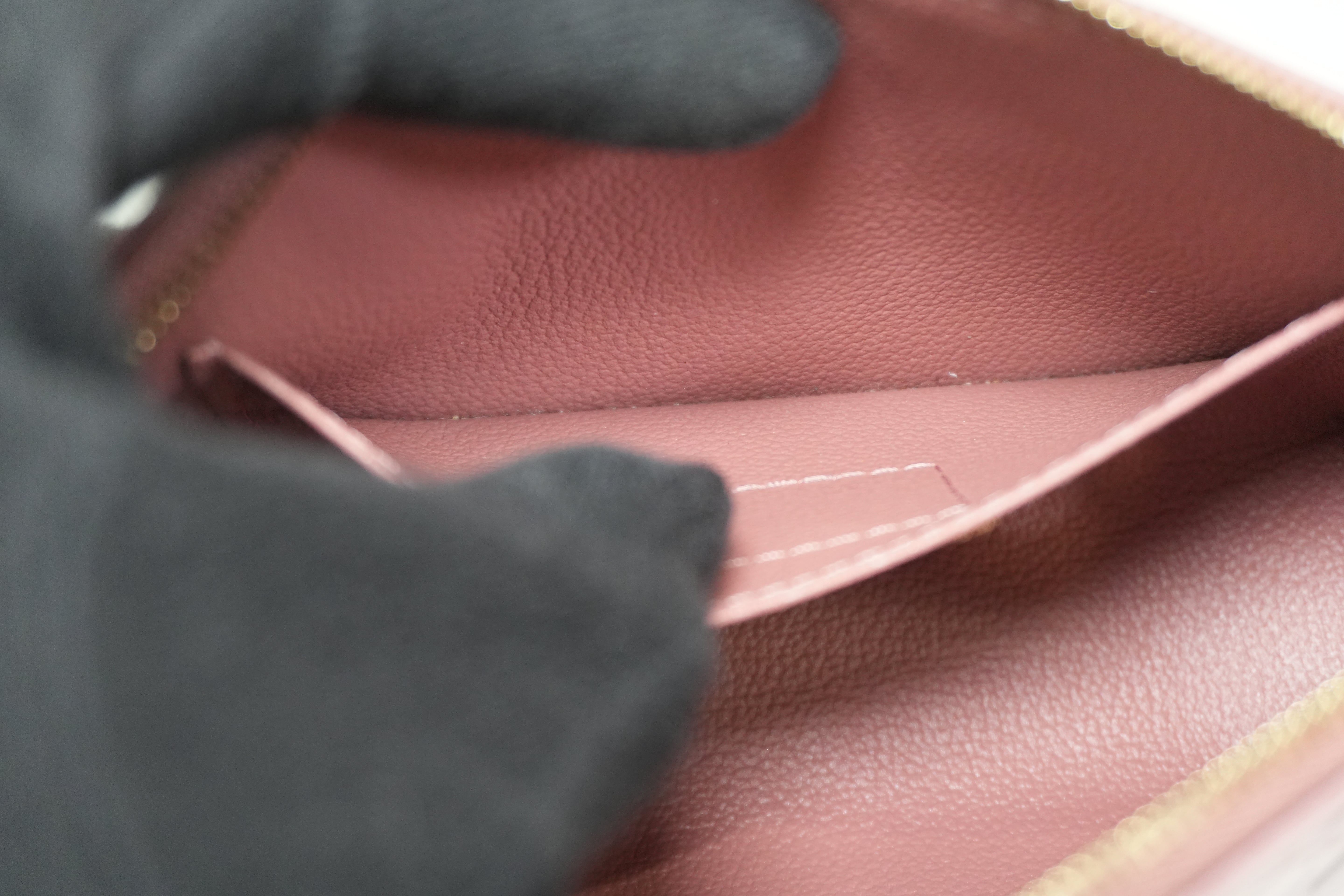 Pre-owned Louis Vuitton Vernis Cosmetic Pouch Pink