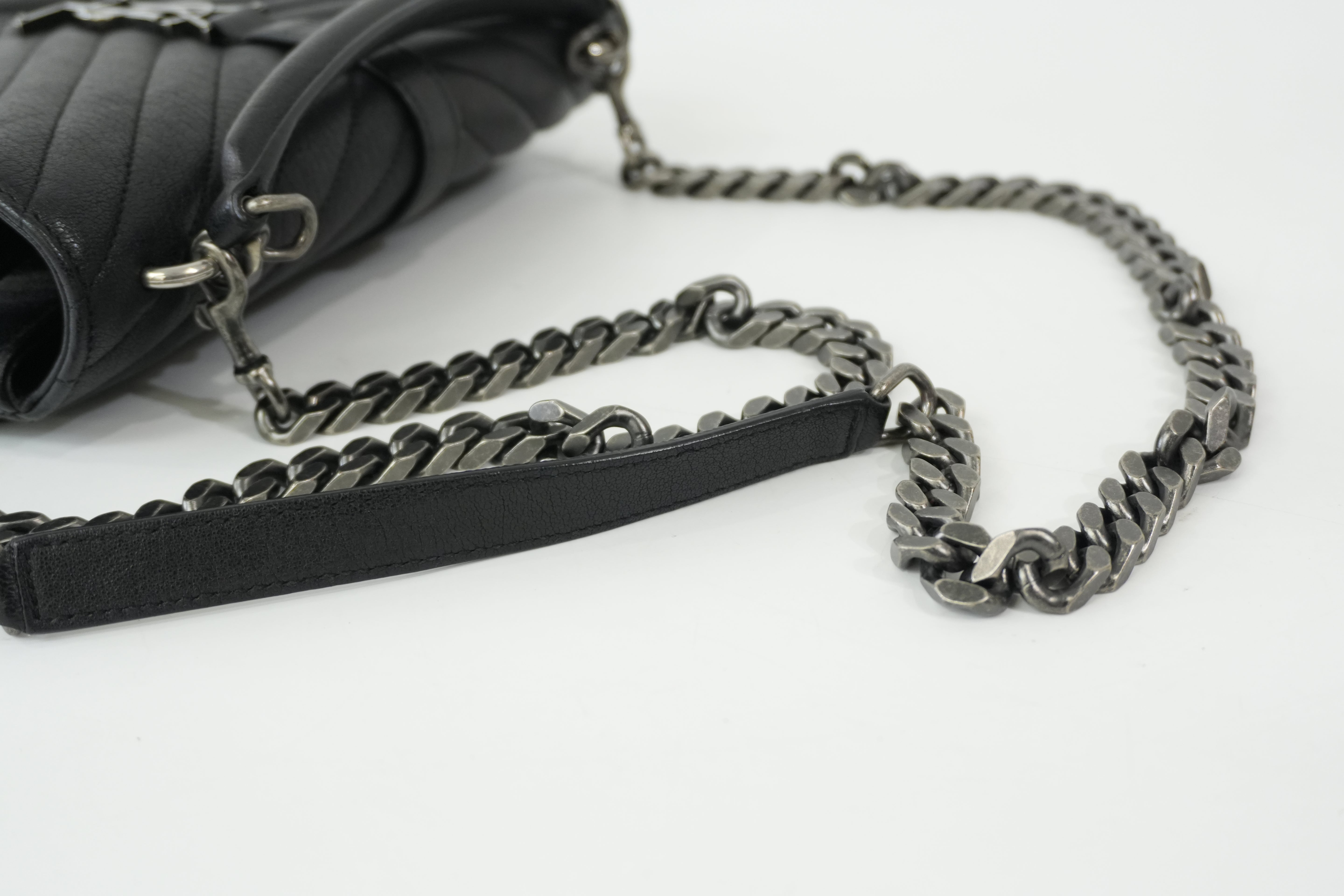 Pre-Owned Yves Saint Laurent Quilted College Chain Crossbody Black