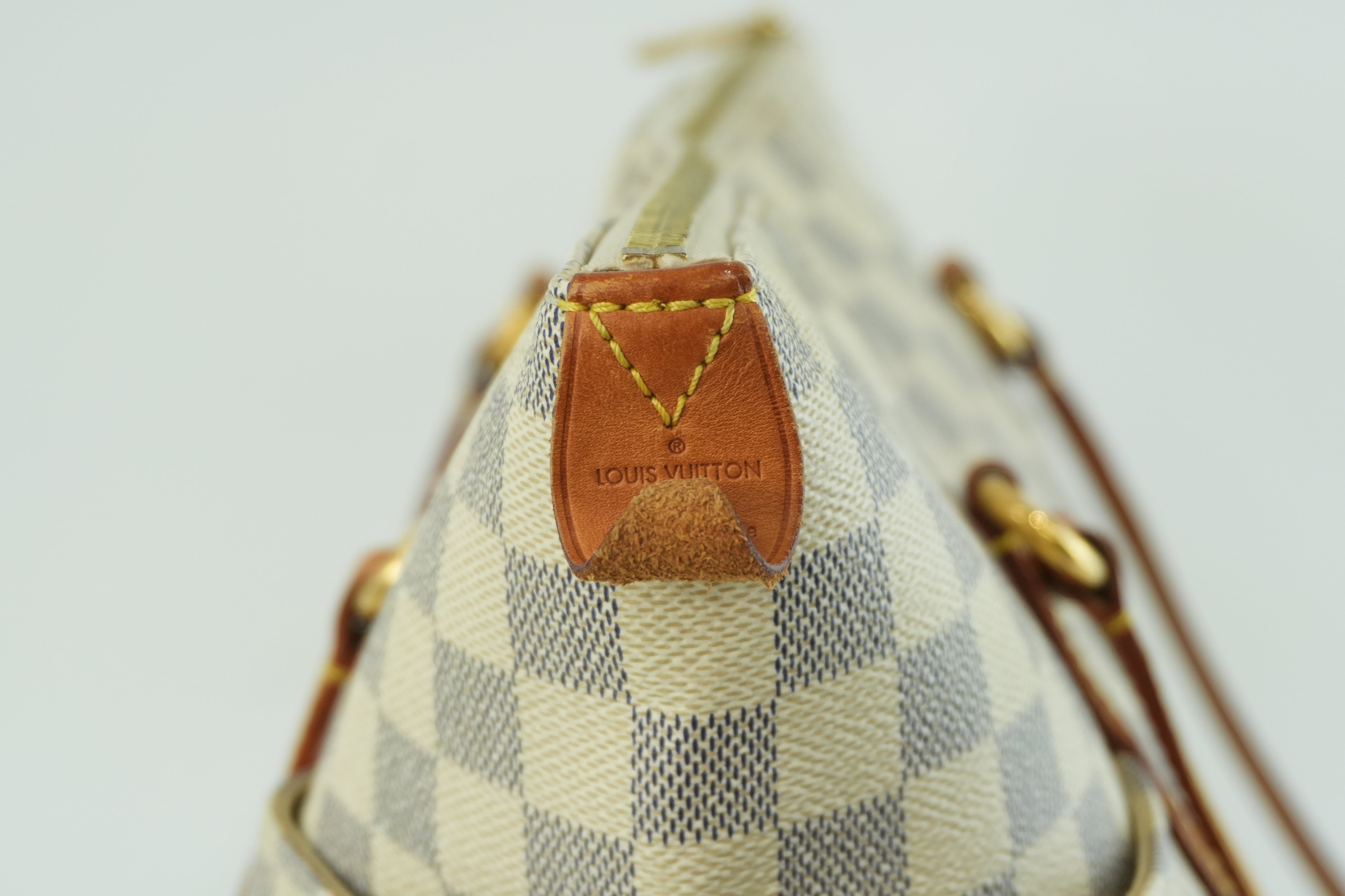 Pre-owned Louis Vuitton Damier Azur Totally MM Tote Bag