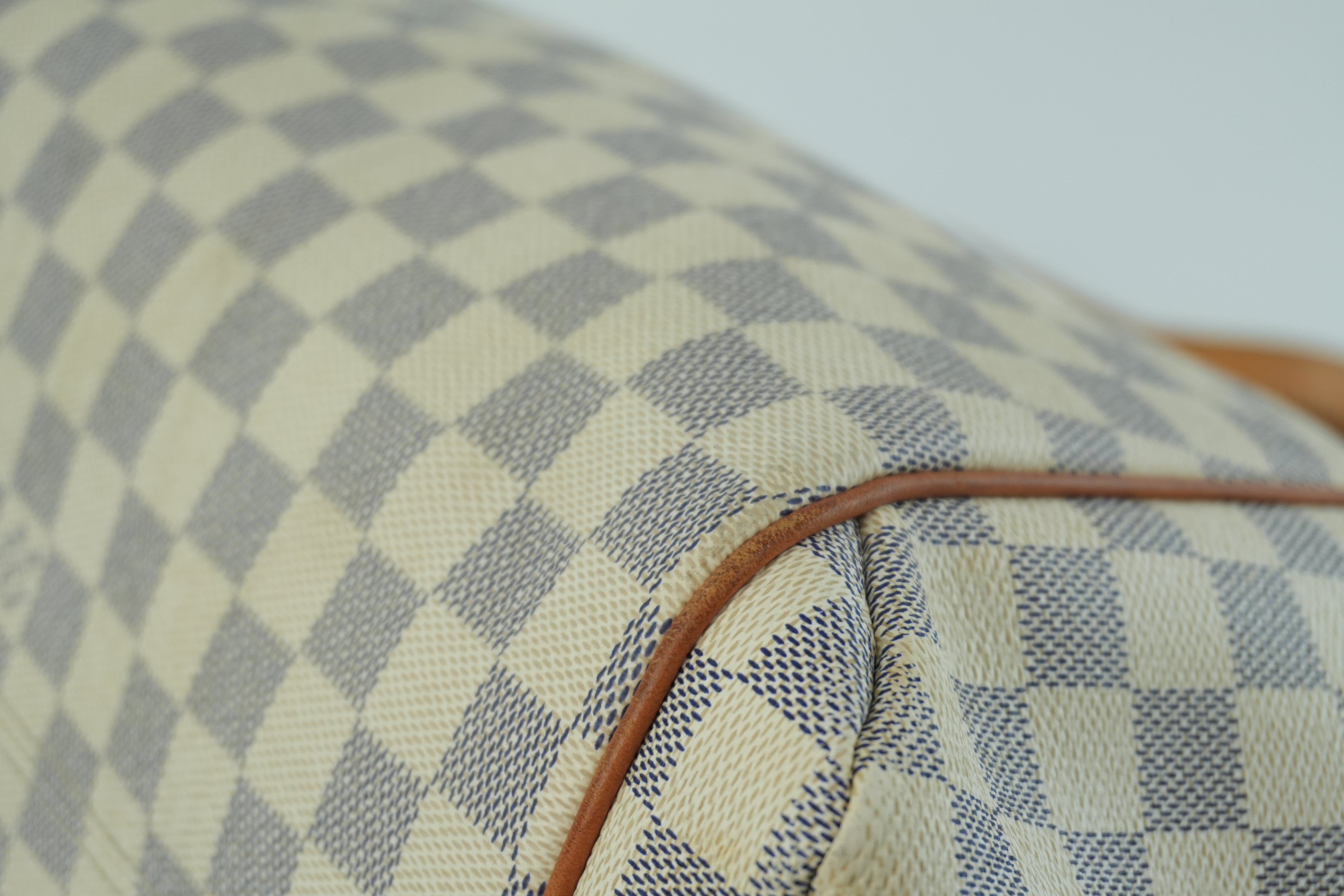 Pre-owned Louis Vuitton Damier Azur Totally MM Tote Bag