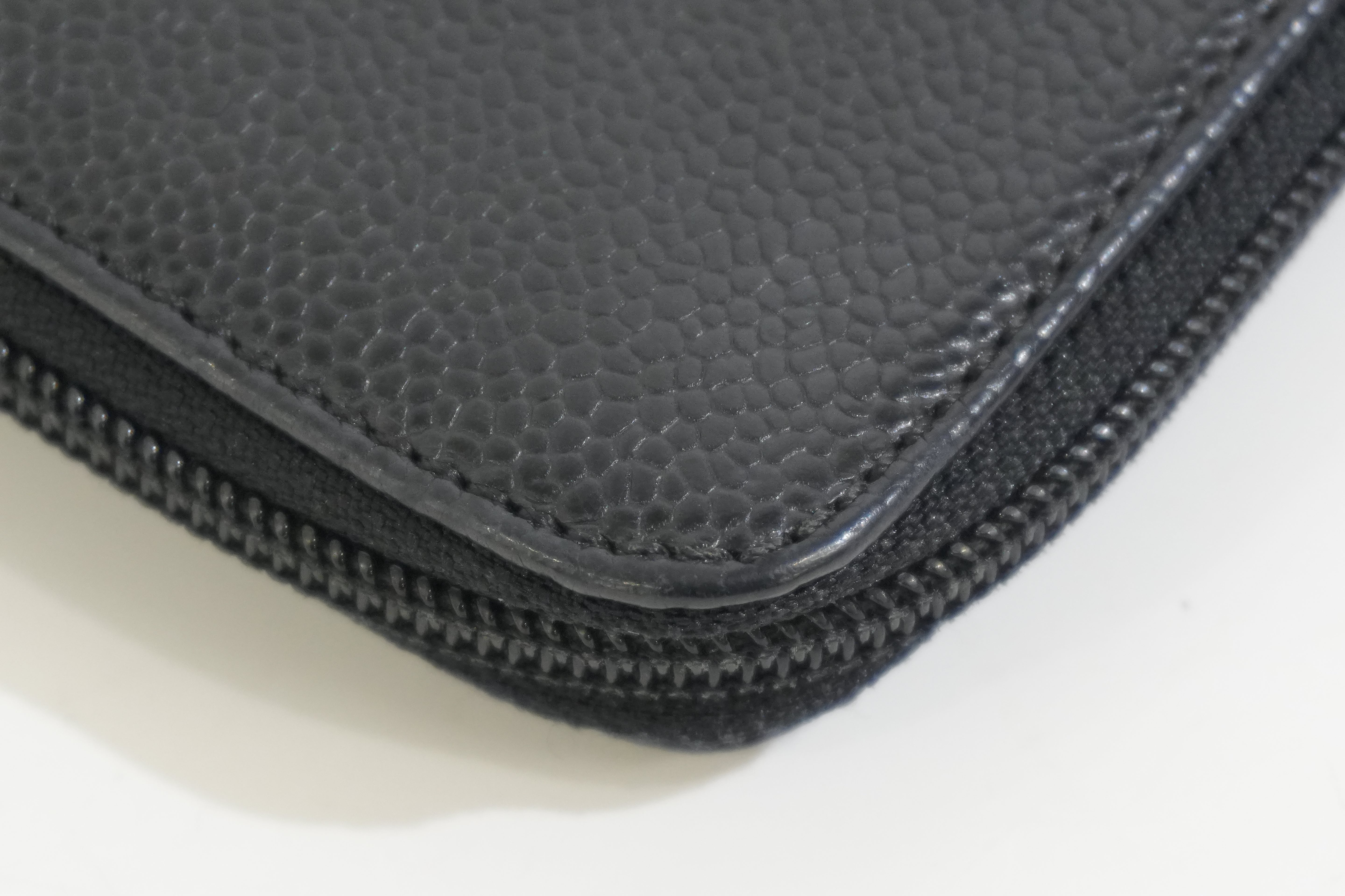 Pre-owned Chanel Caviar Skin Zippy Long Wallet Black