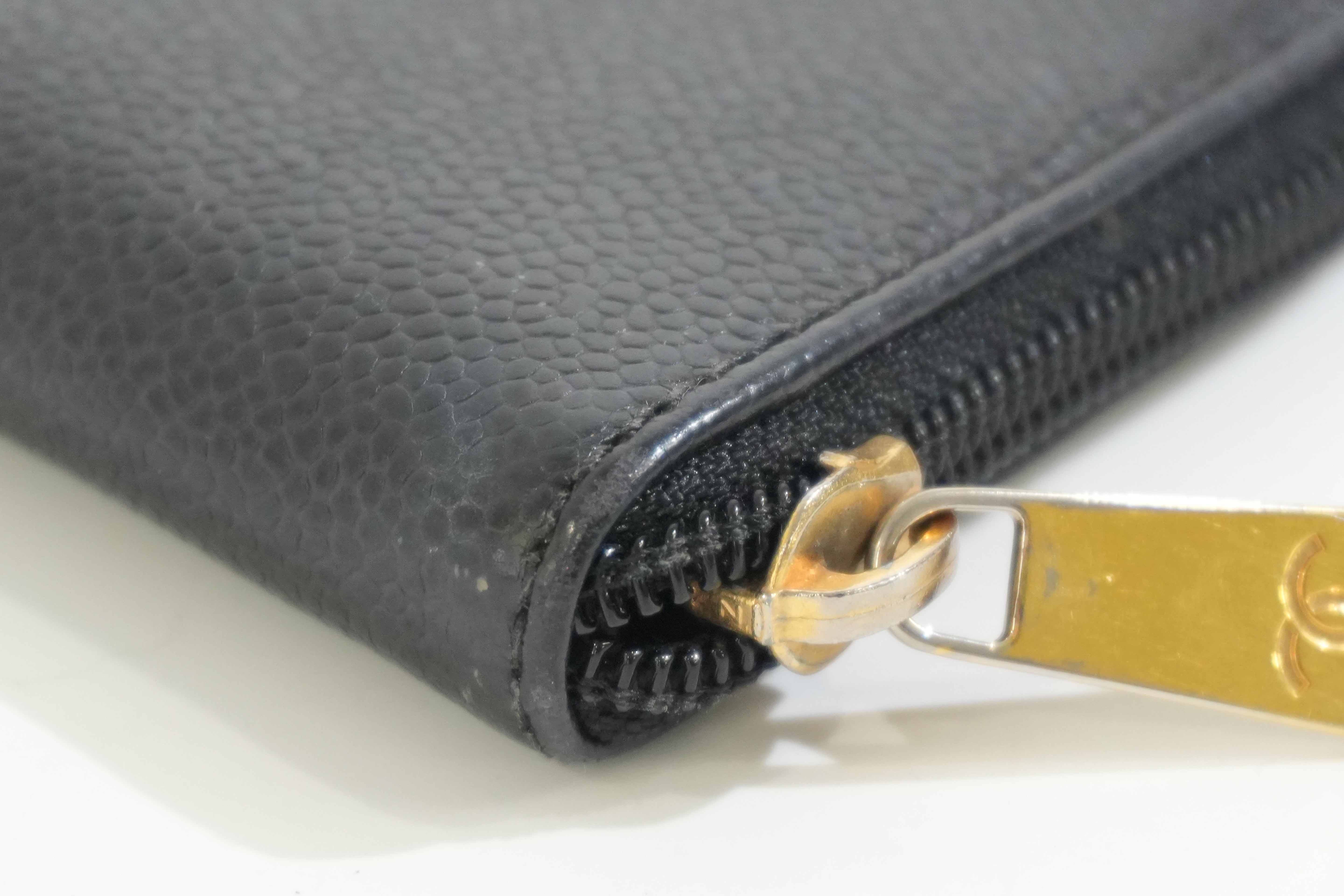 Pre-owned Chanel Caviar Skin Zippy Long Wallet Black