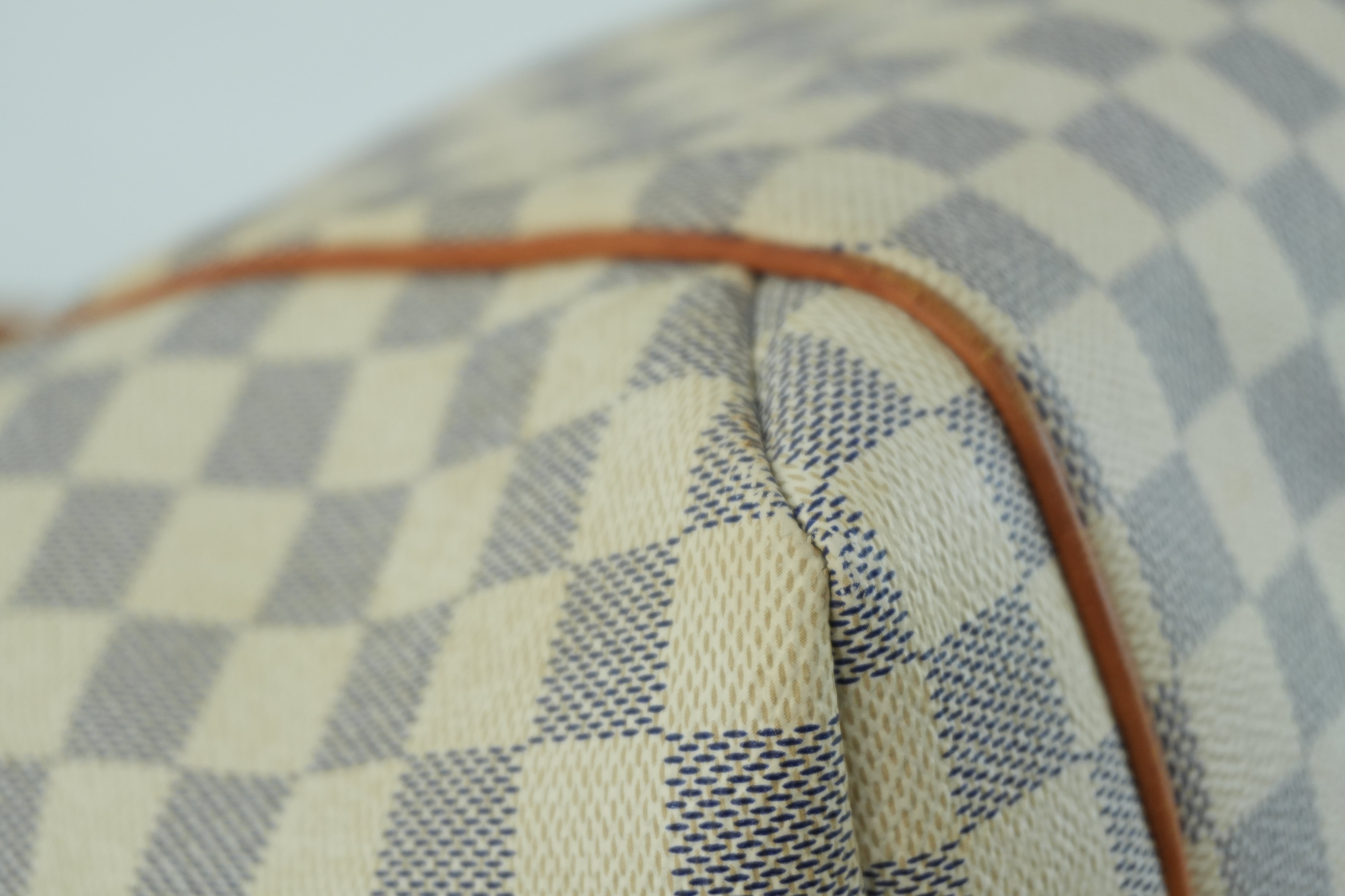 Pre-owned Louis Vuitton Damier Azur Totally MM Tote Bag