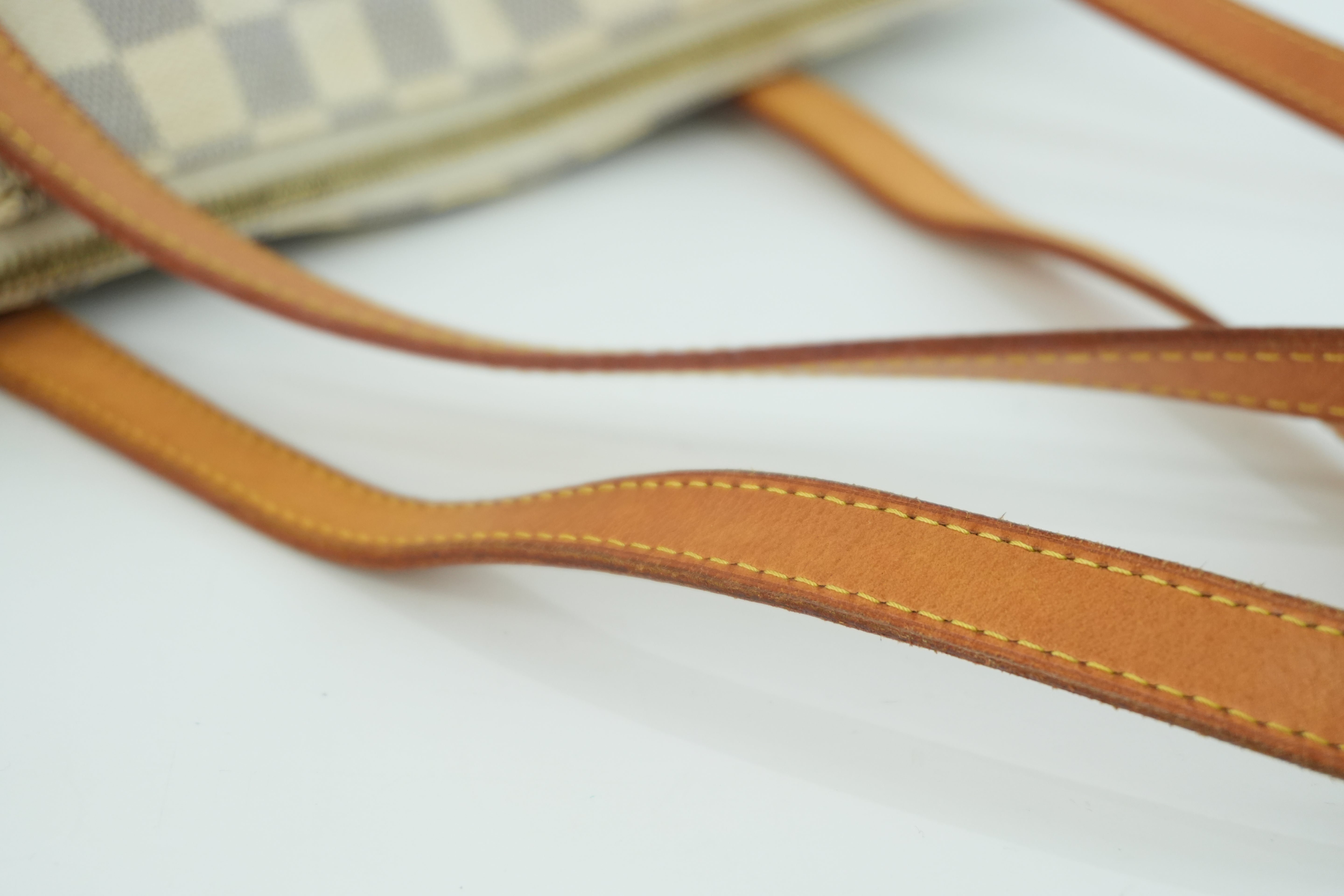 Pre-owned Louis Vuitton Damier Azur Totally MM Tote Bag