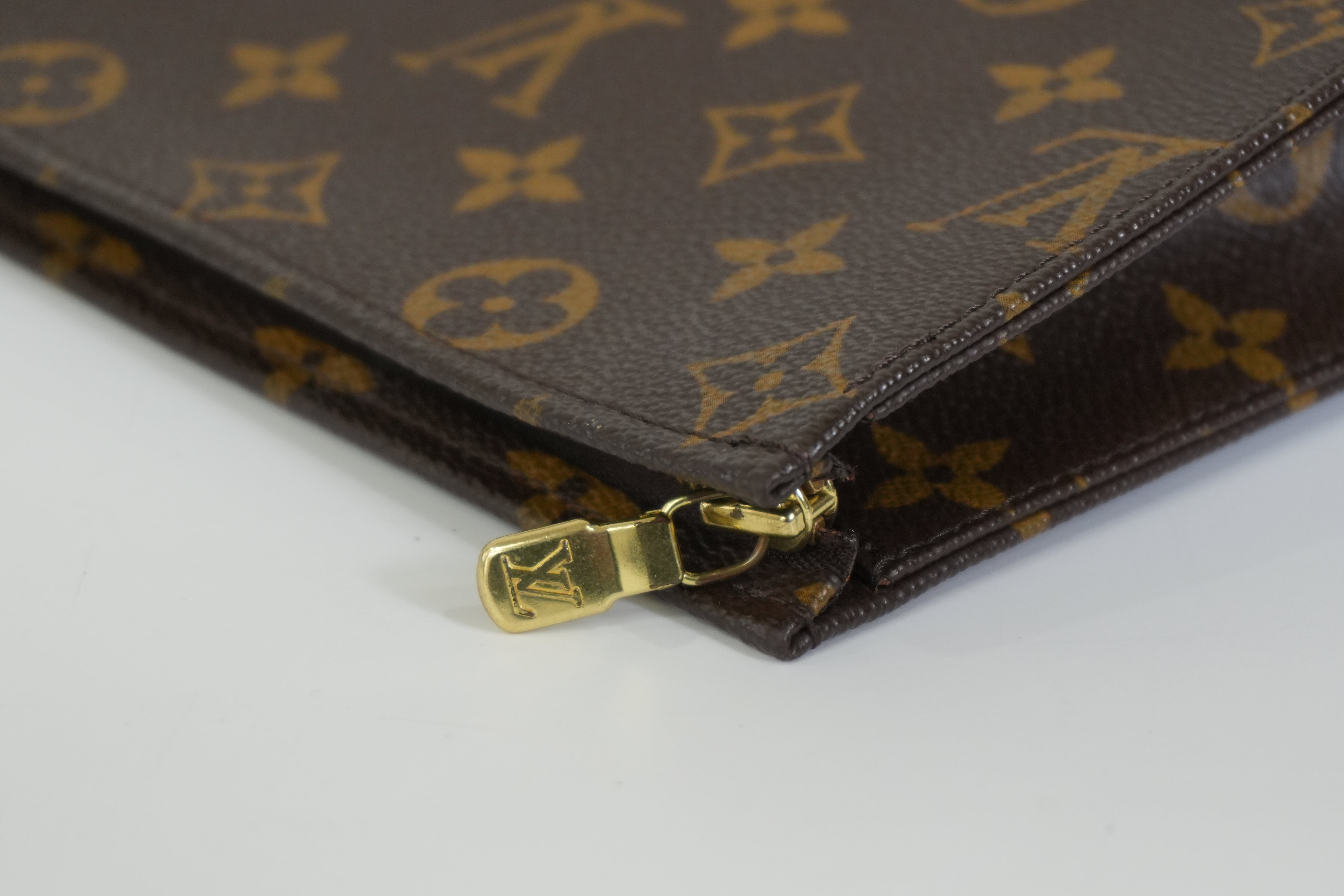 Pre-owned Louis Vuitton Monogram Toiletry 19 Pouch