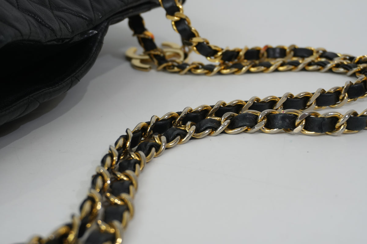 Pre-Owned Chanel Quilted Foldover Chain Tote Bag Black