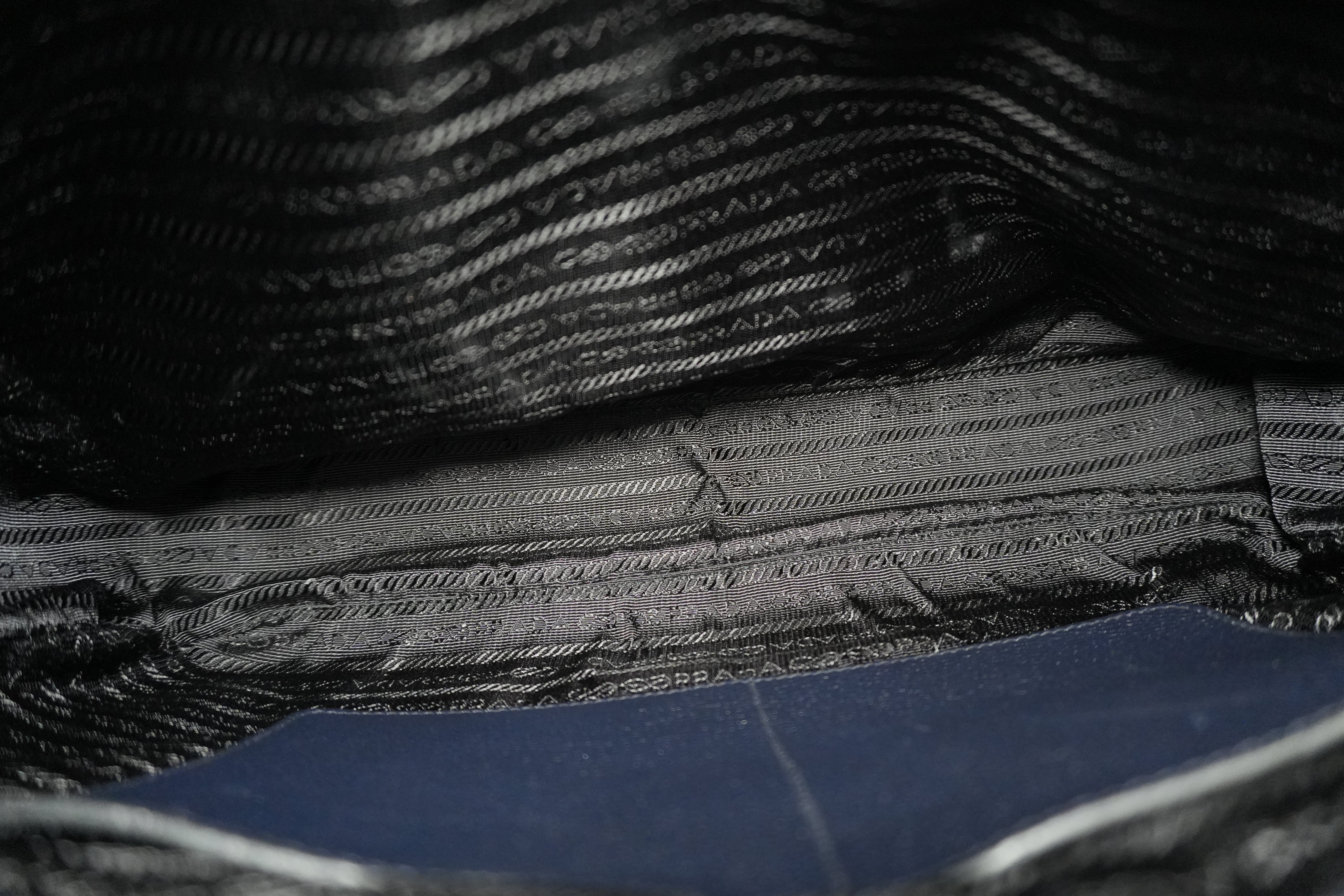 Pre-Owned Prada Briefcase Navy Blue
