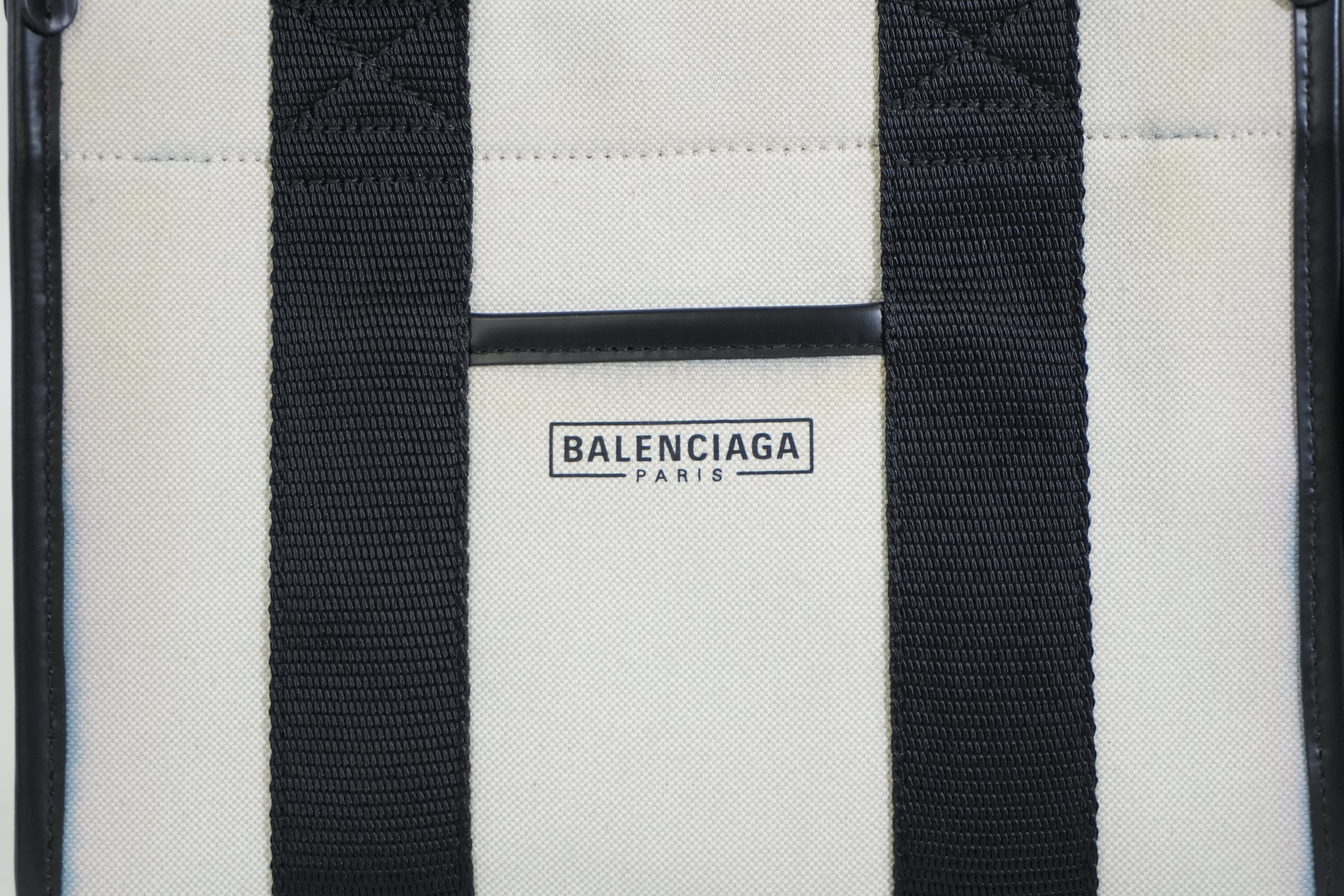 Pre-owned Balenciaga Two Way Small Handbag Black and White