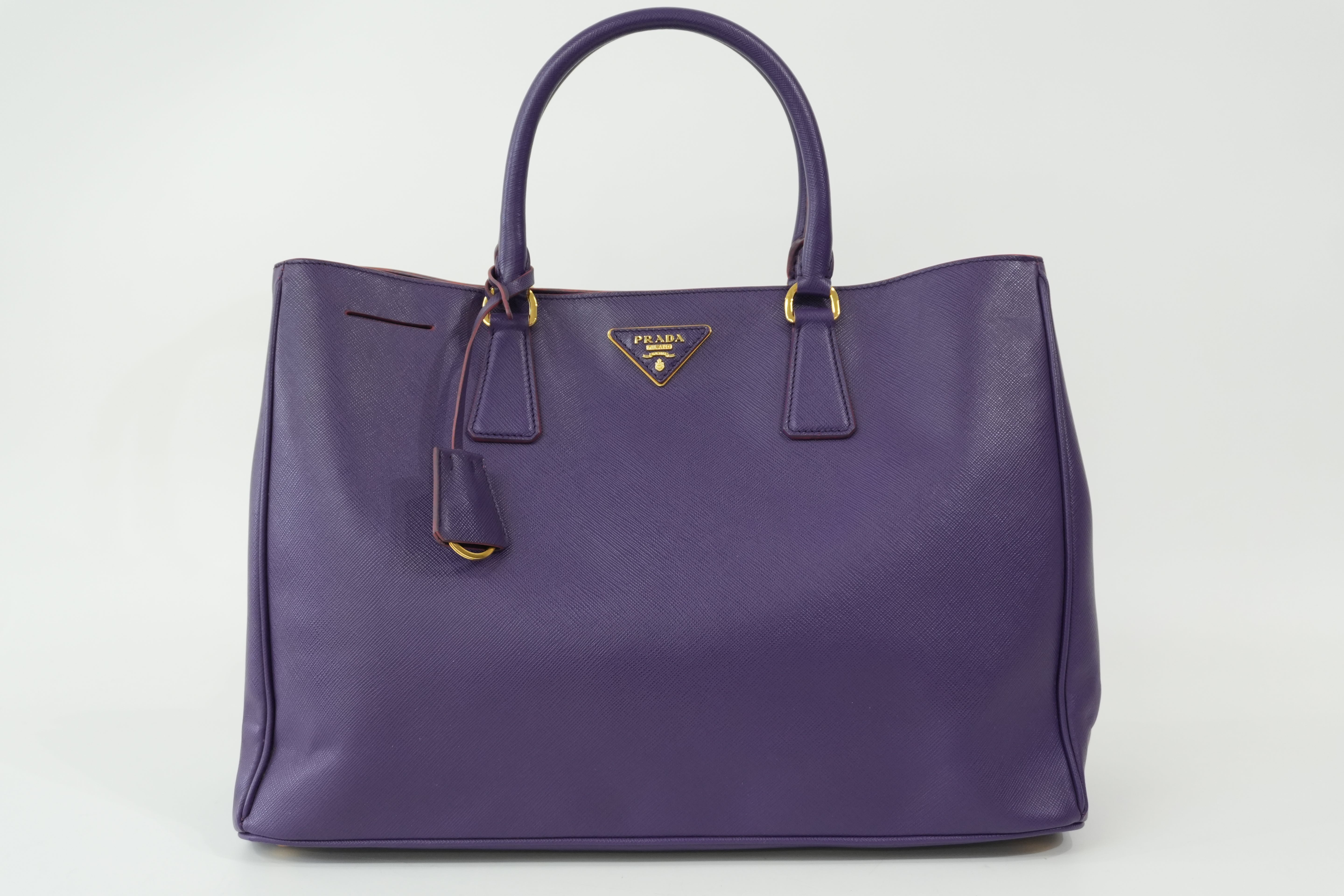 Pre-Owned Prada Saffiano Lux Galleria Double Zip Handbag Purple