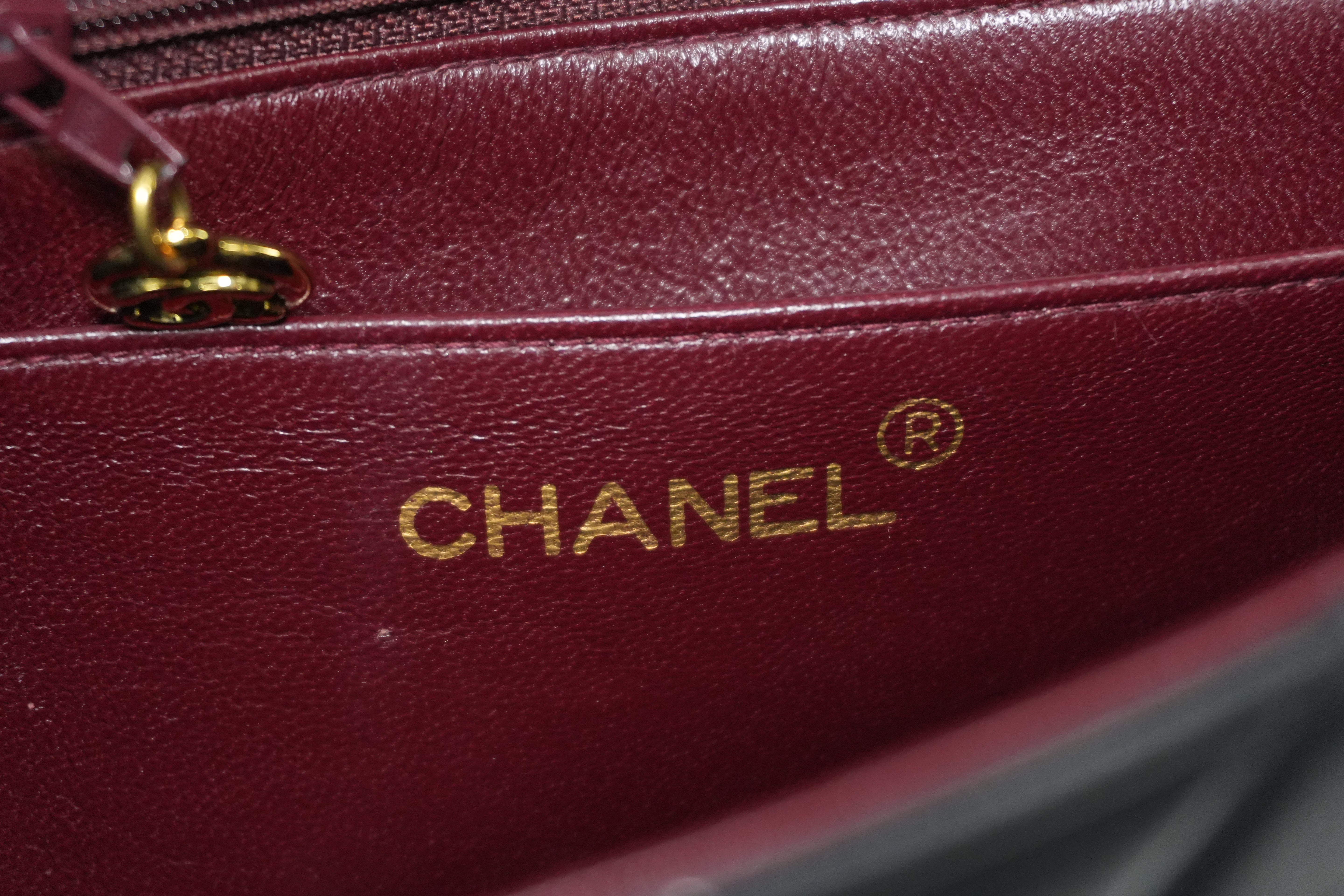 Chanel Lambskin Leather Single Flap Chain Shoulder Bag Black Used