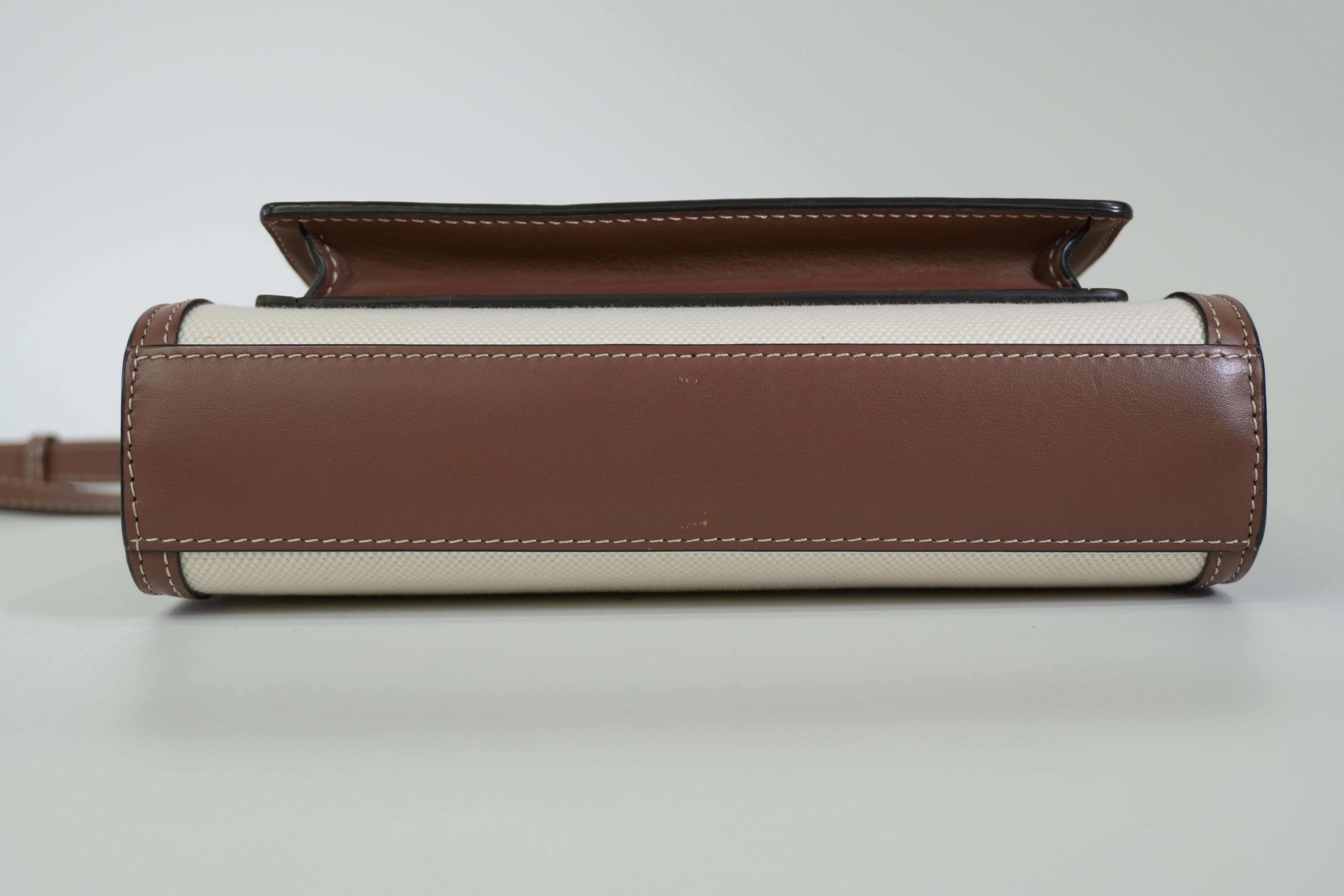 Pre-owned Burberry Shoulder Bag Ivory and Brown