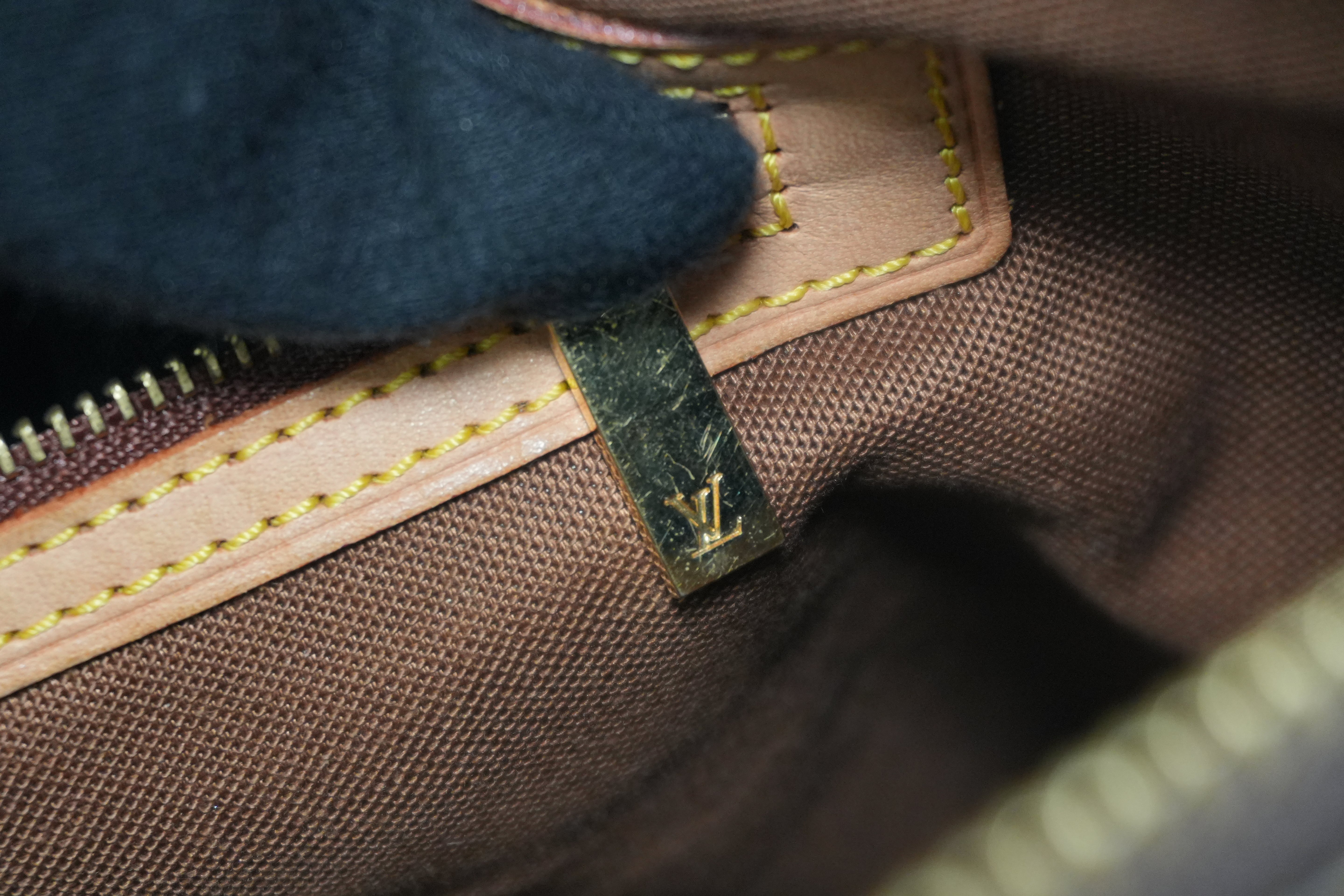 Pre-owned Louis Vuitton Monogram Cabas Mezzo Tote Bag