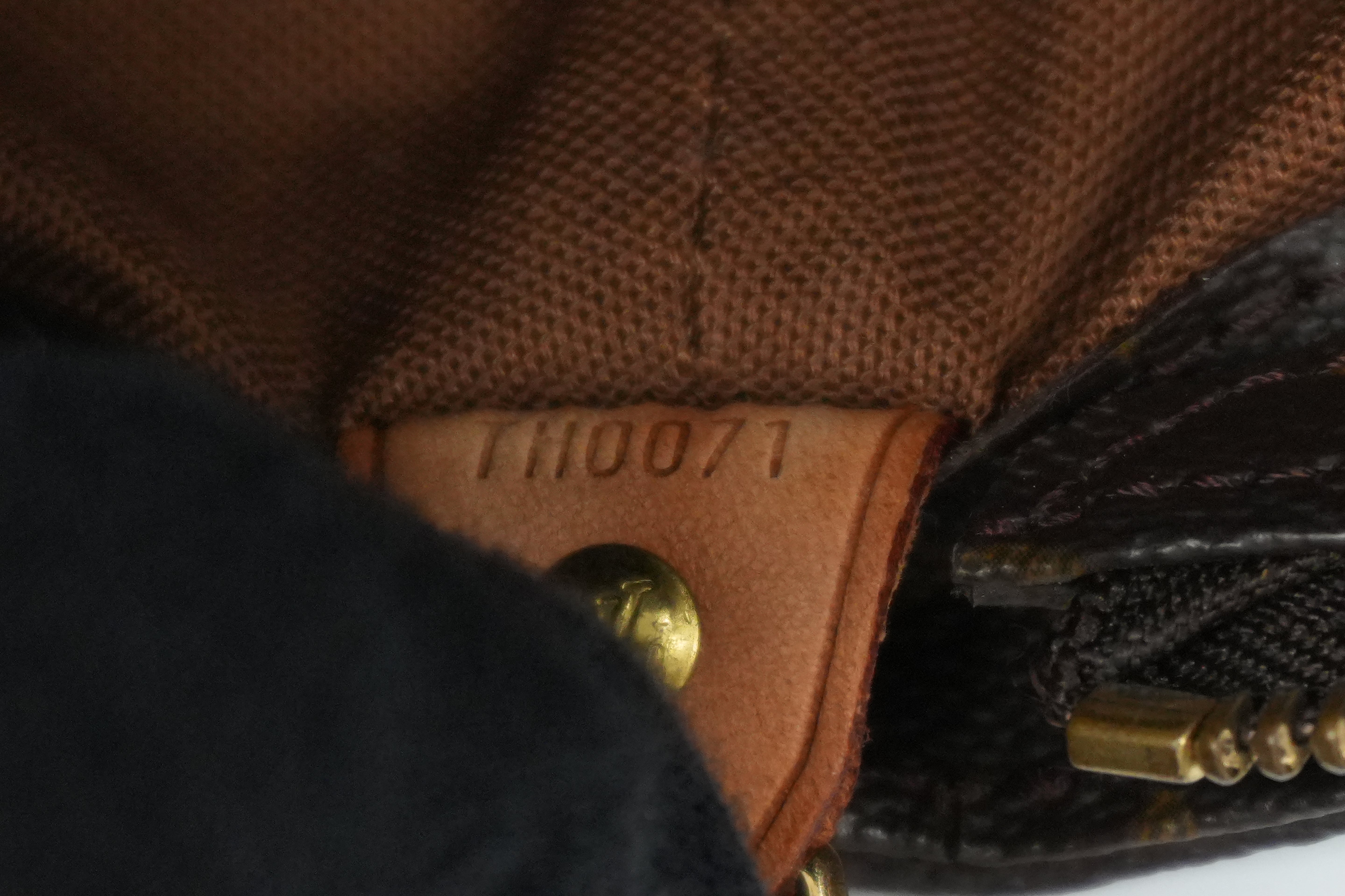 Pre-owned Louis Vuitton Monogram Cabas Mezzo Tote Bag