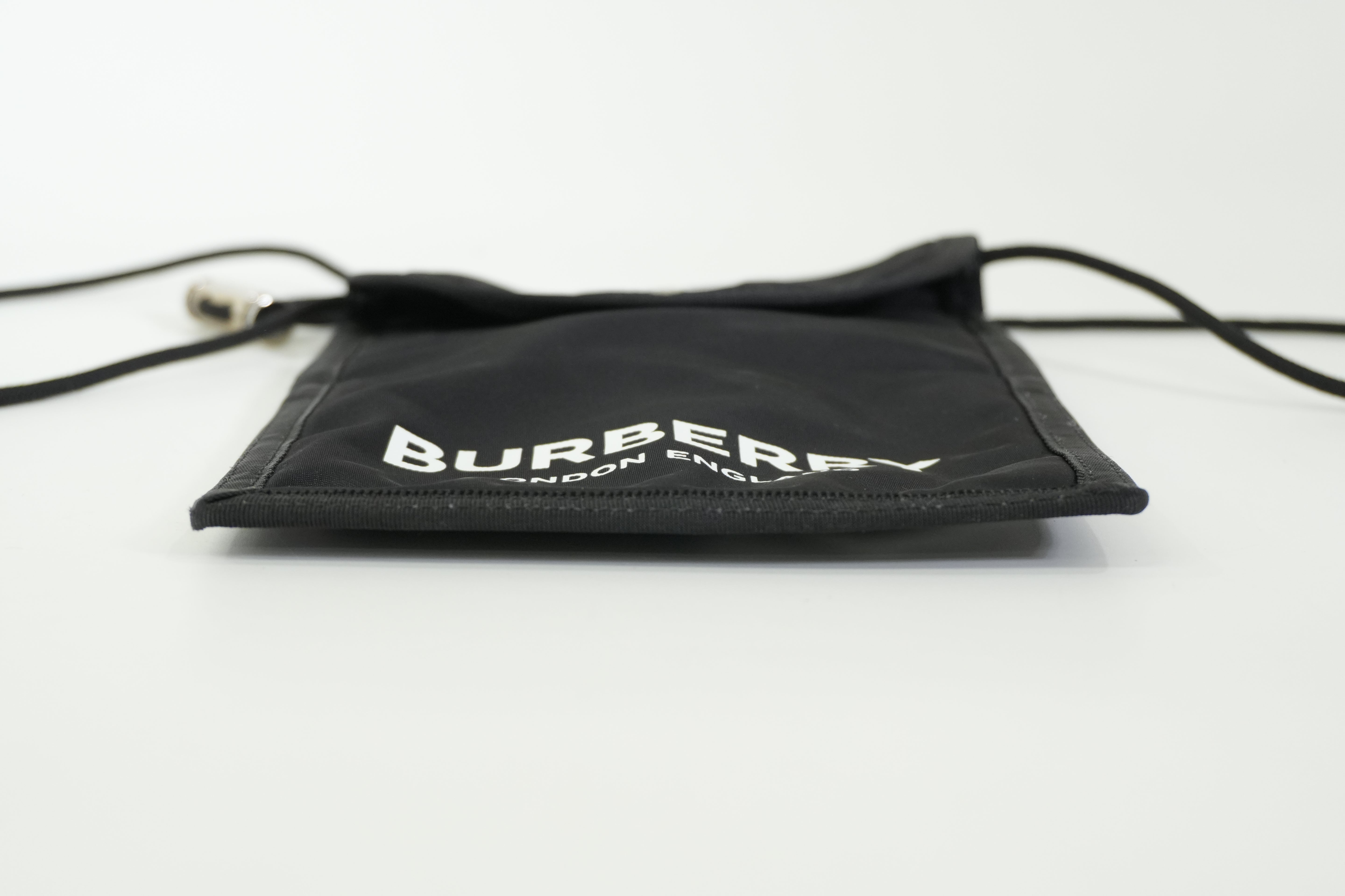 Pre-owned Burberry Nylon Crossbody Bag Black