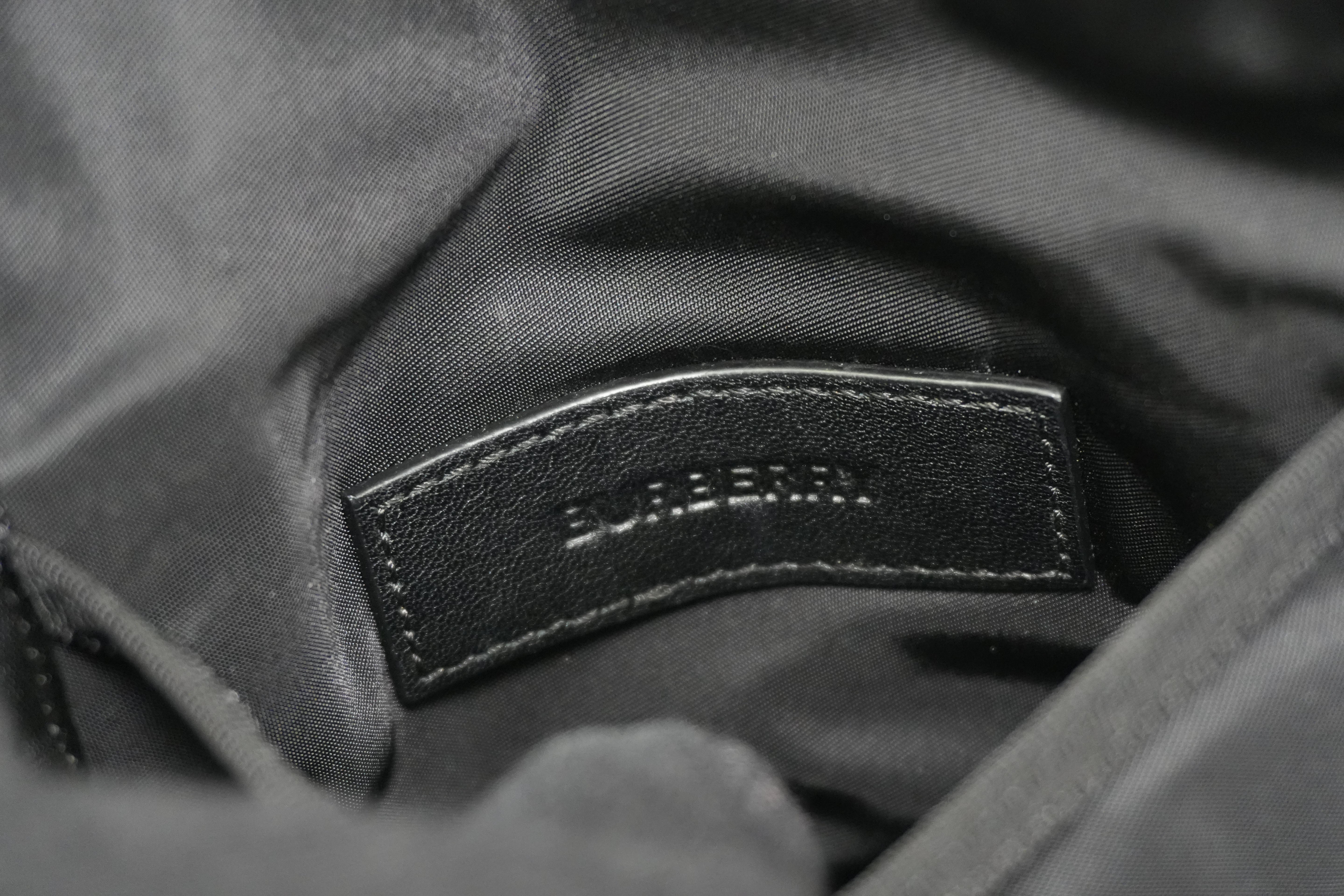 Pre-owned Burberry Nylon Crossbody Bag Black