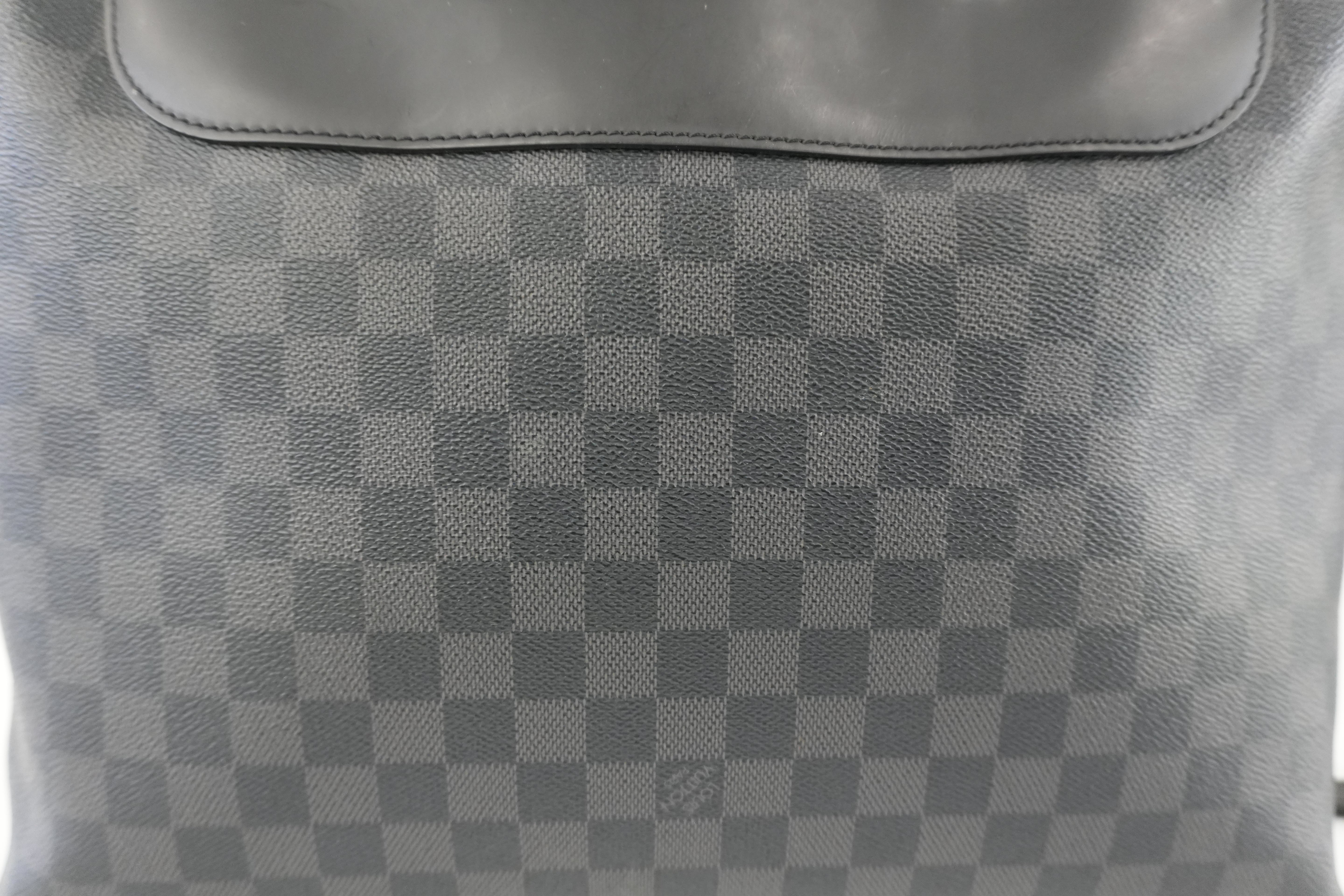 Louis Vuitton Damier Graphite Porte Documents Used