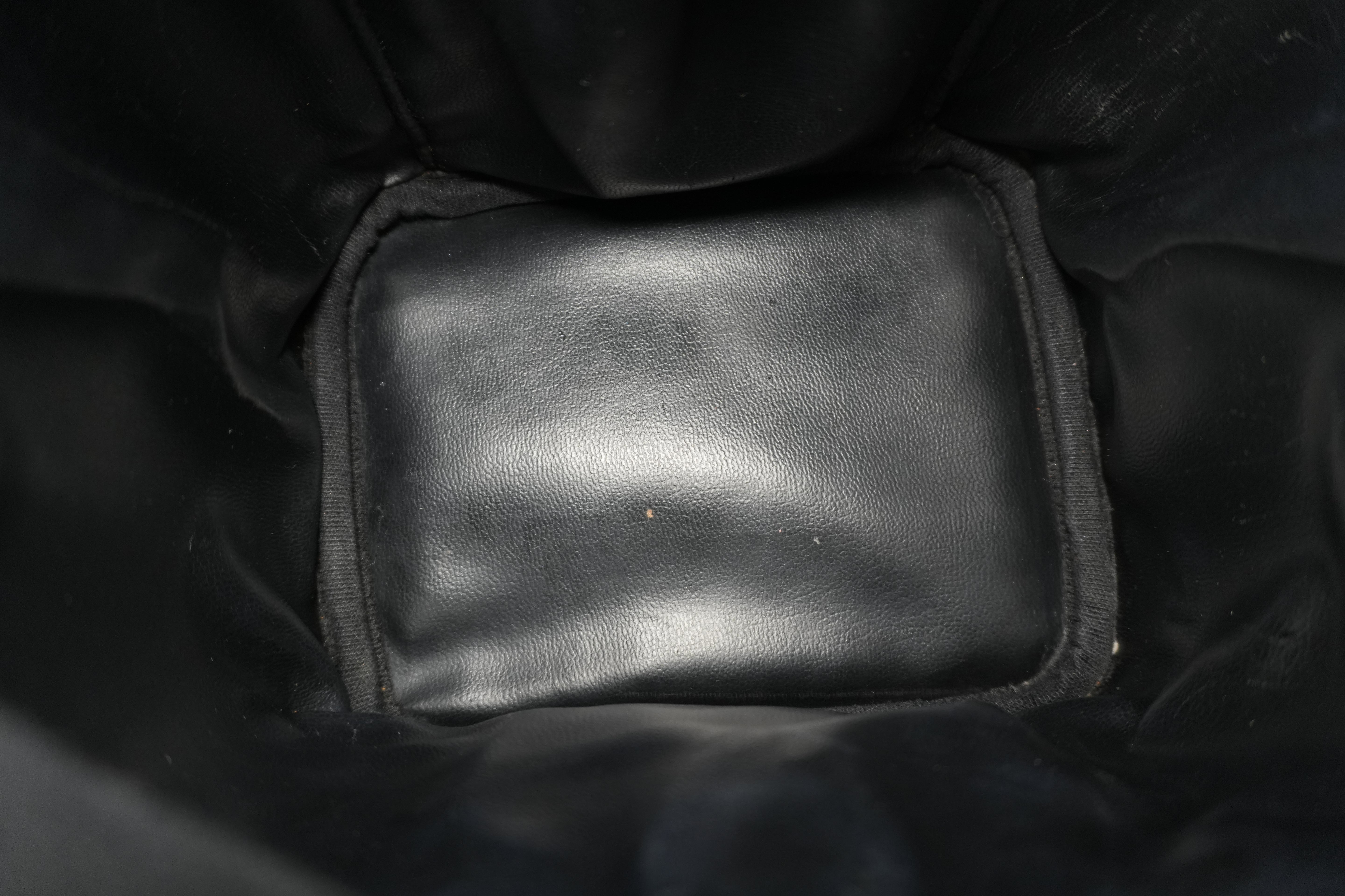 Chanel Caviar Leather Vanity Case Black Used