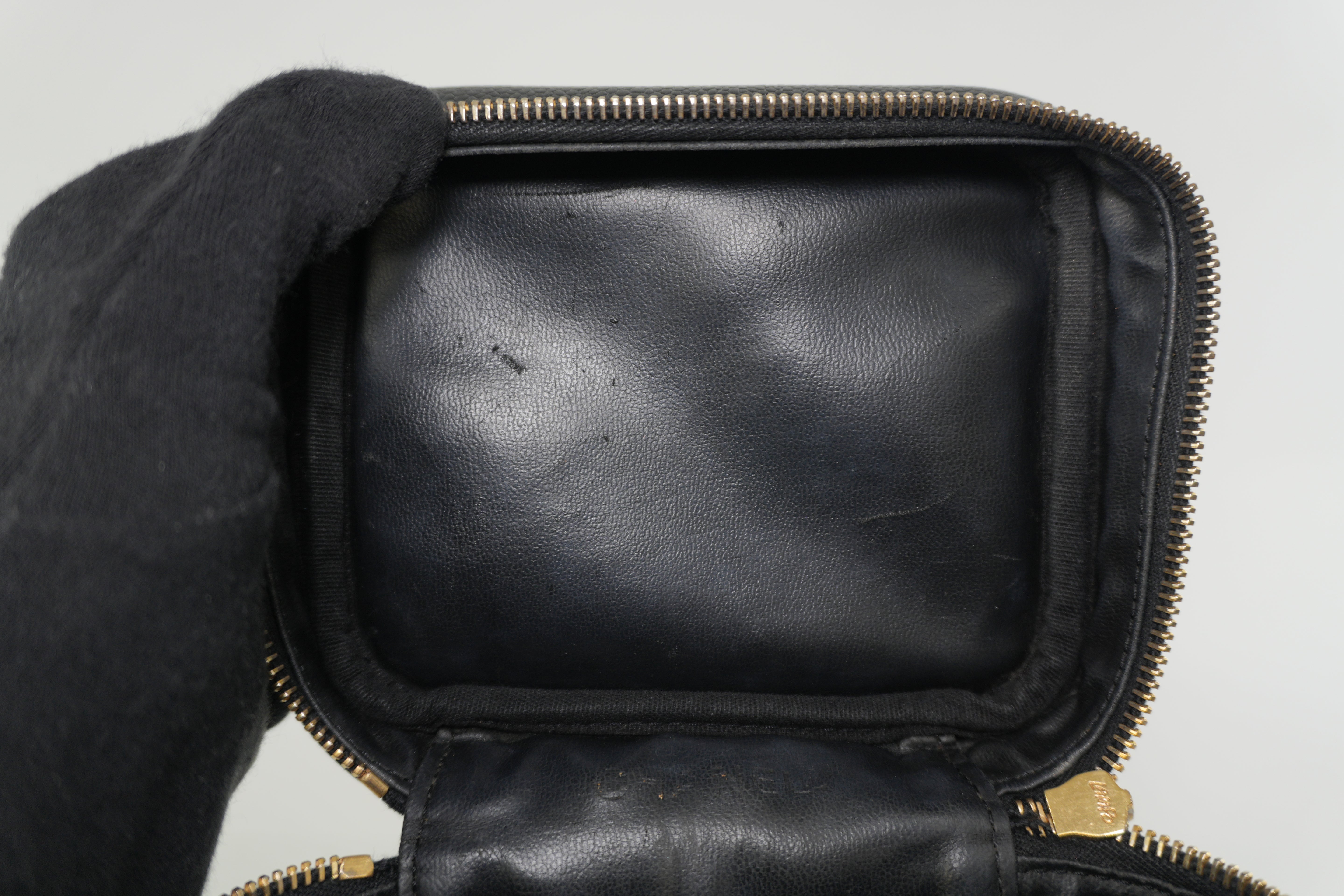 Chanel Caviar Leather Vanity Case Black Used