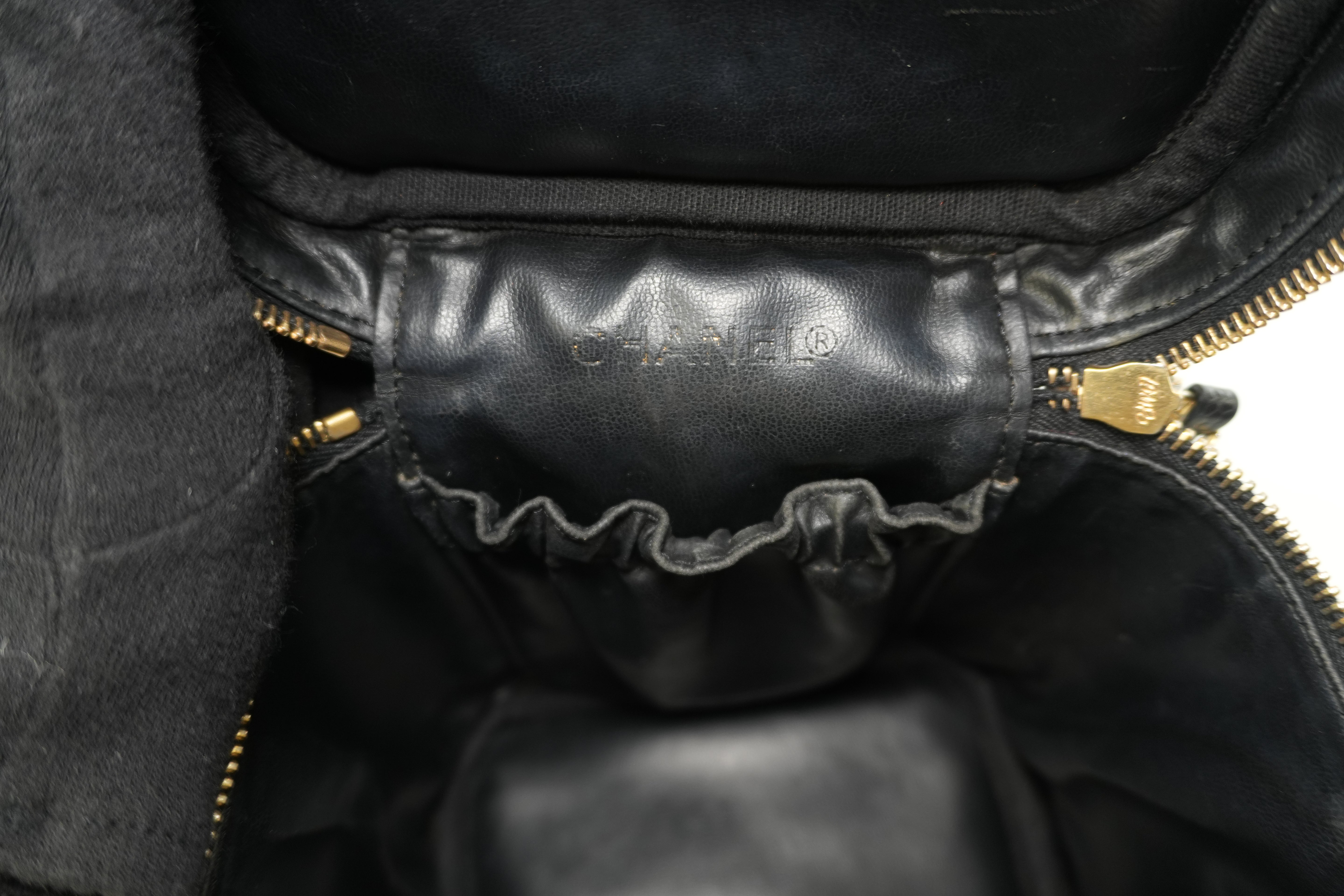 Chanel Caviar Leather Vanity Case Black Used