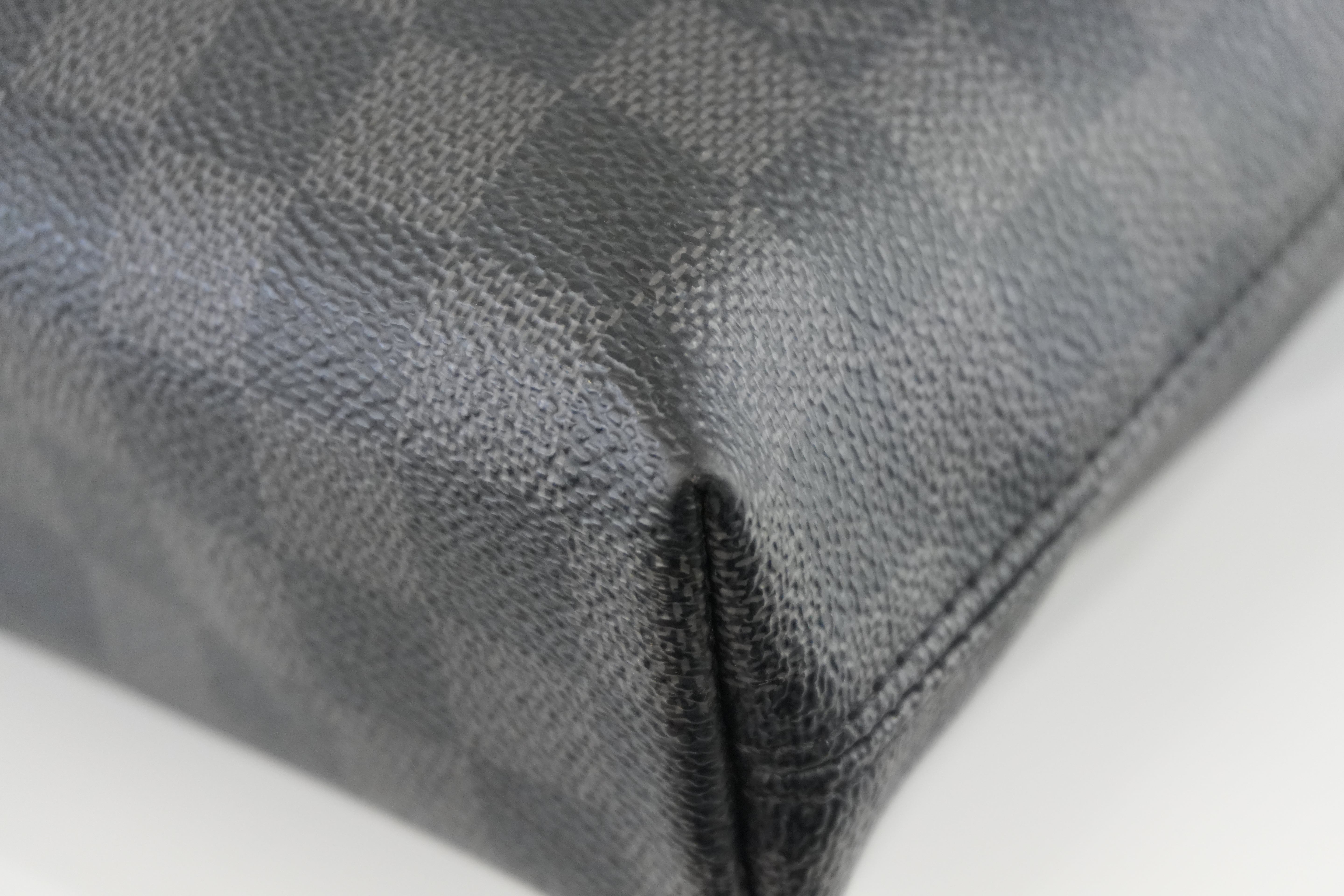 Louis Vuitton Damier Graphite Porte Documents Used