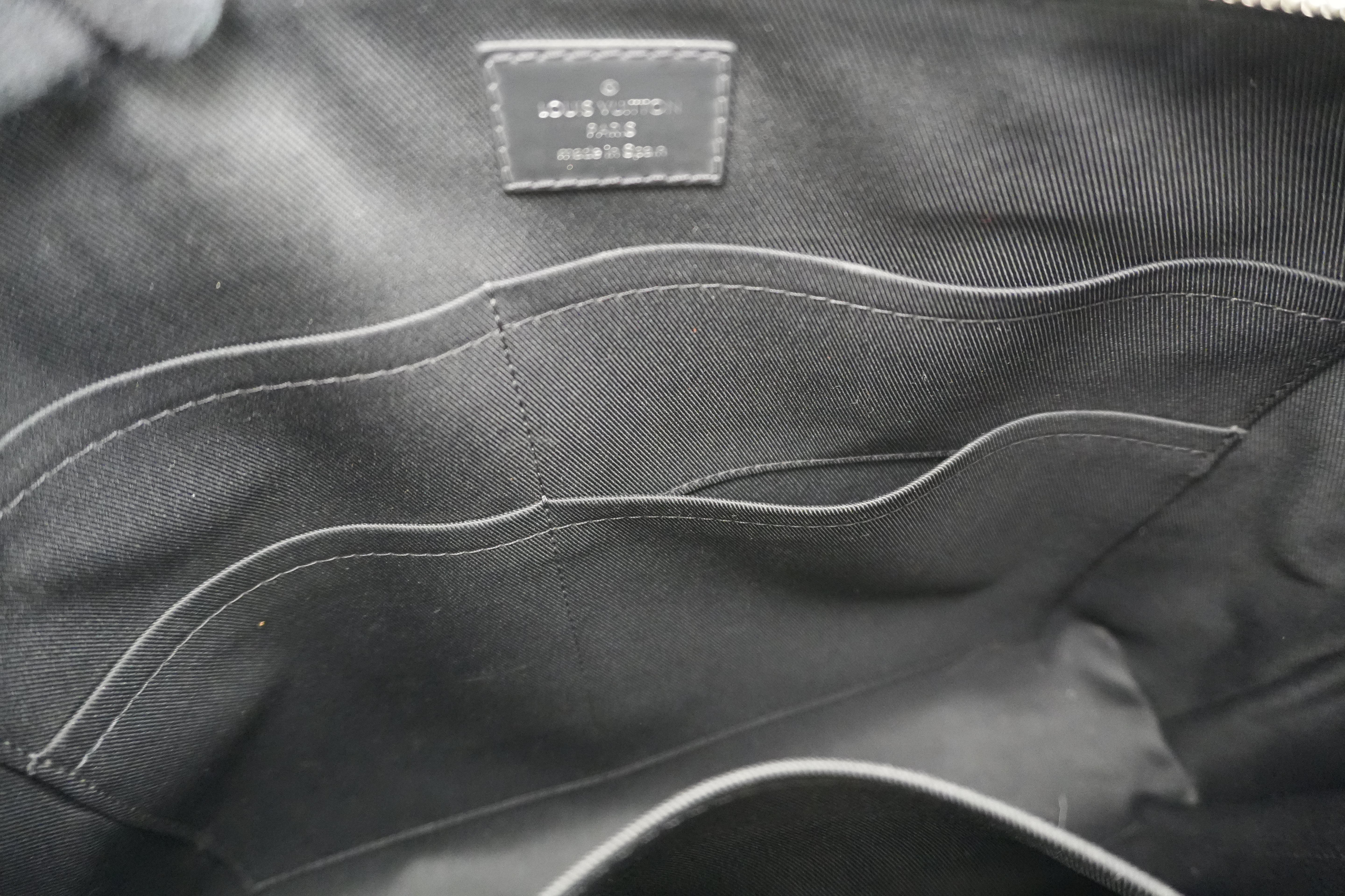 Louis Vuitton Damier Graphite Porte Documents Used