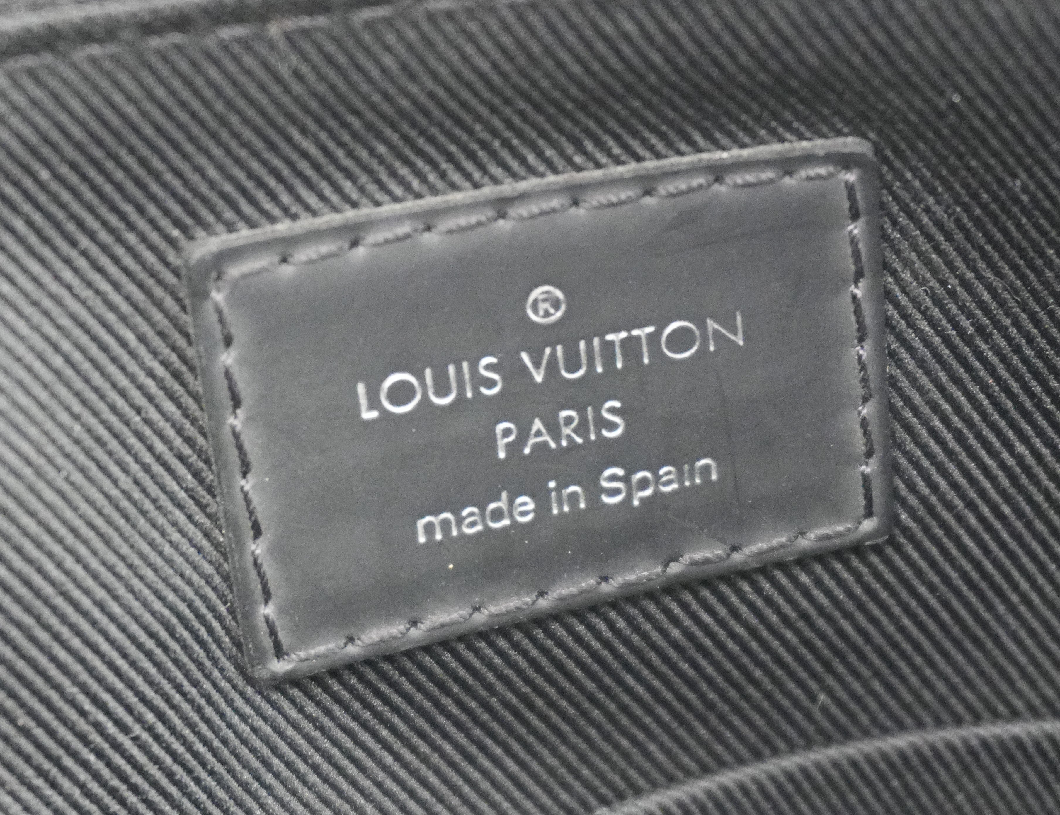 Louis Vuitton Damier Graphite Porte Documents Used