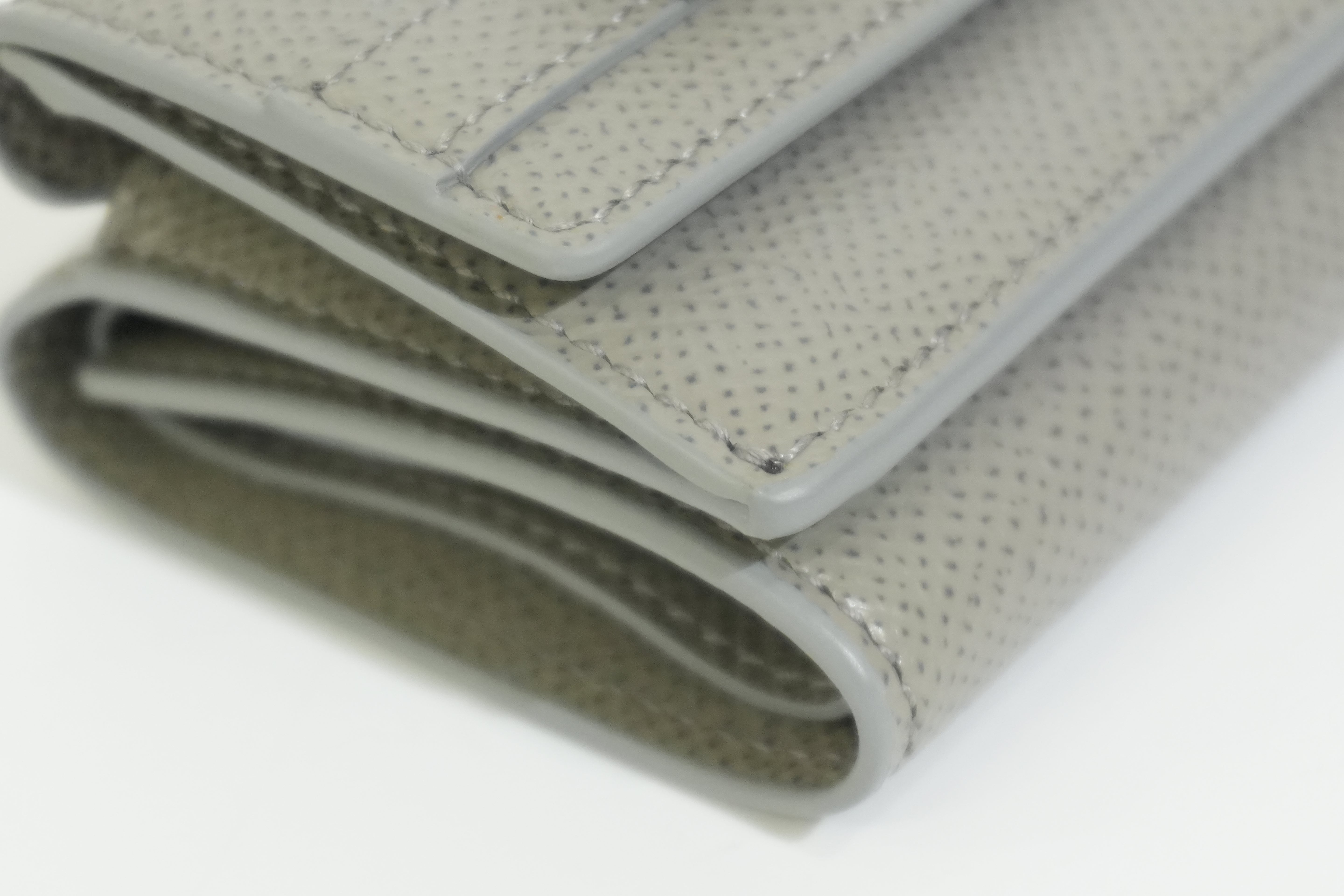 Pre-owned Ferragamo Trifold Wallet Gray