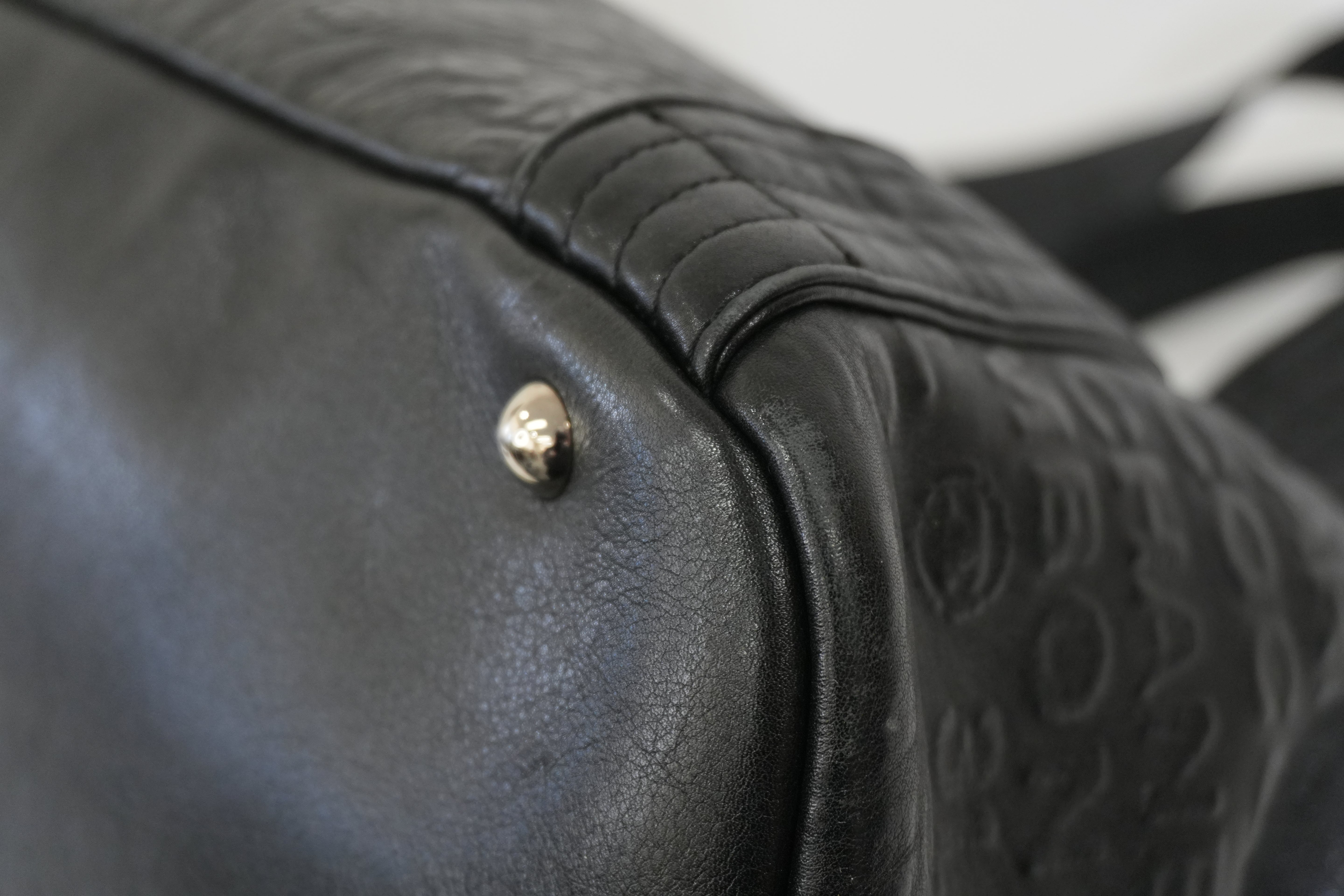 Pre-owned Chanel Lambskin Leather 31 Rue Cambon Embossed Tote Bag Black