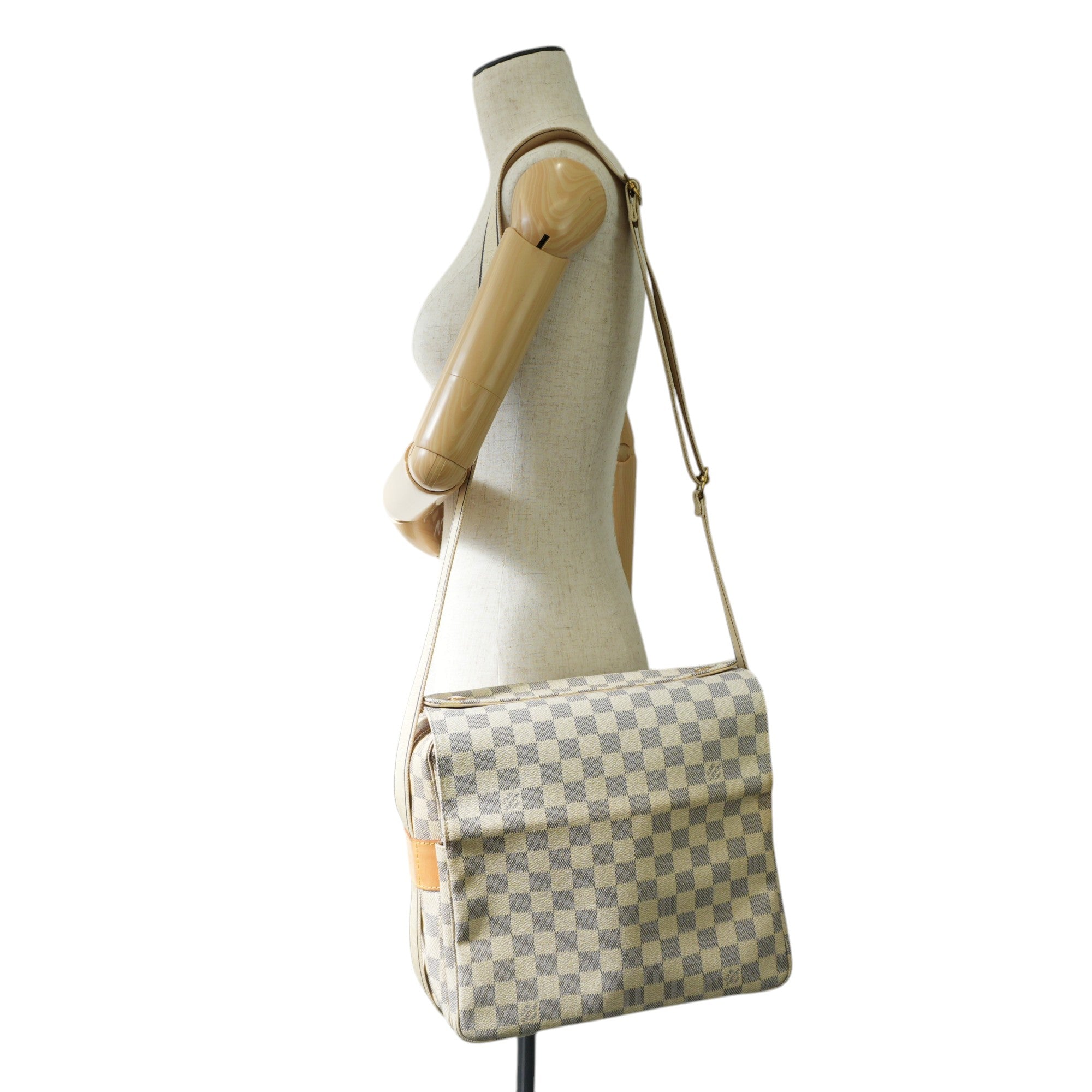 Louis Vuitton Damier Azur Naviglio Messenger Bag Used