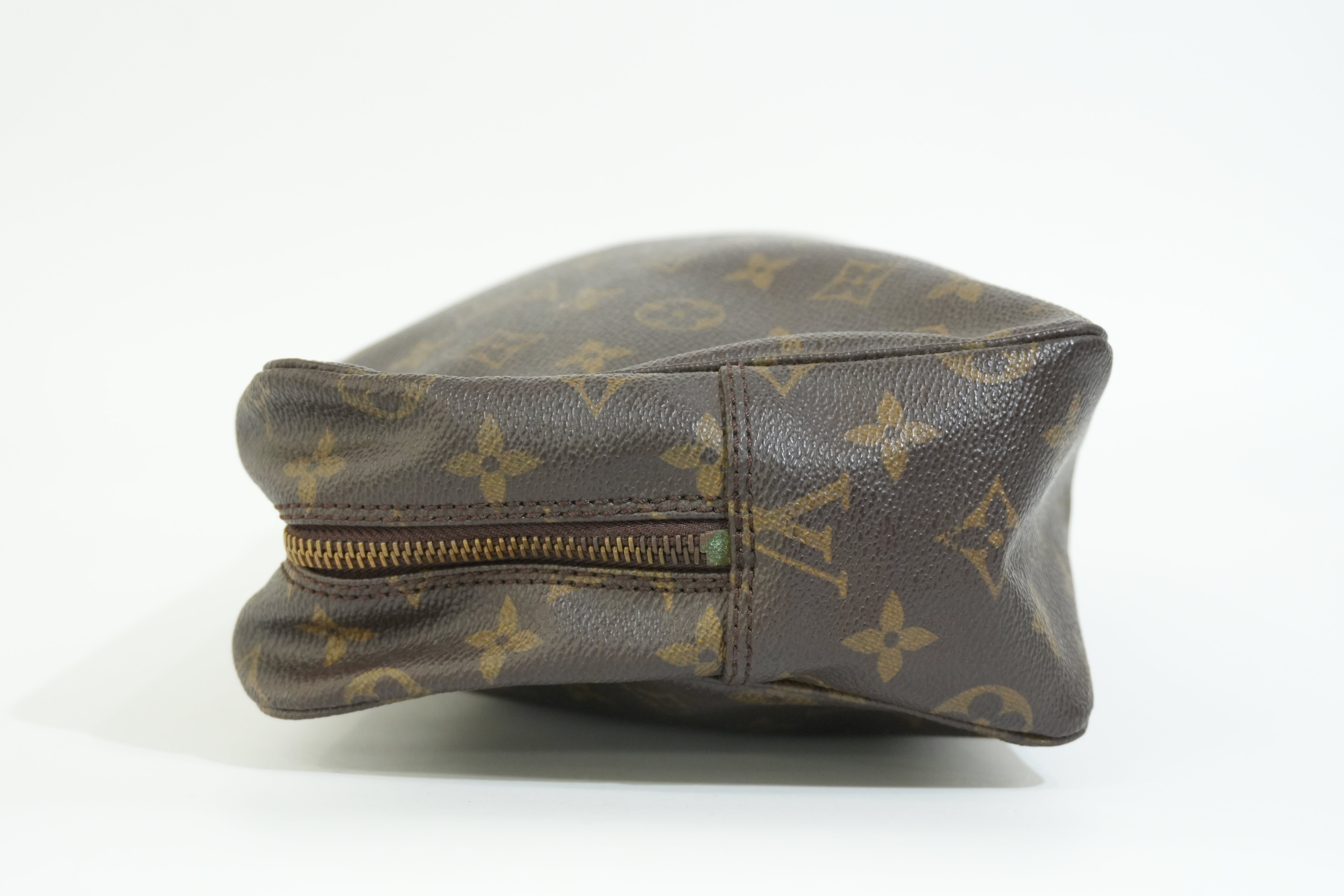 Pre-owned Louis Vuitton Monogram Trousse 28 Pouch