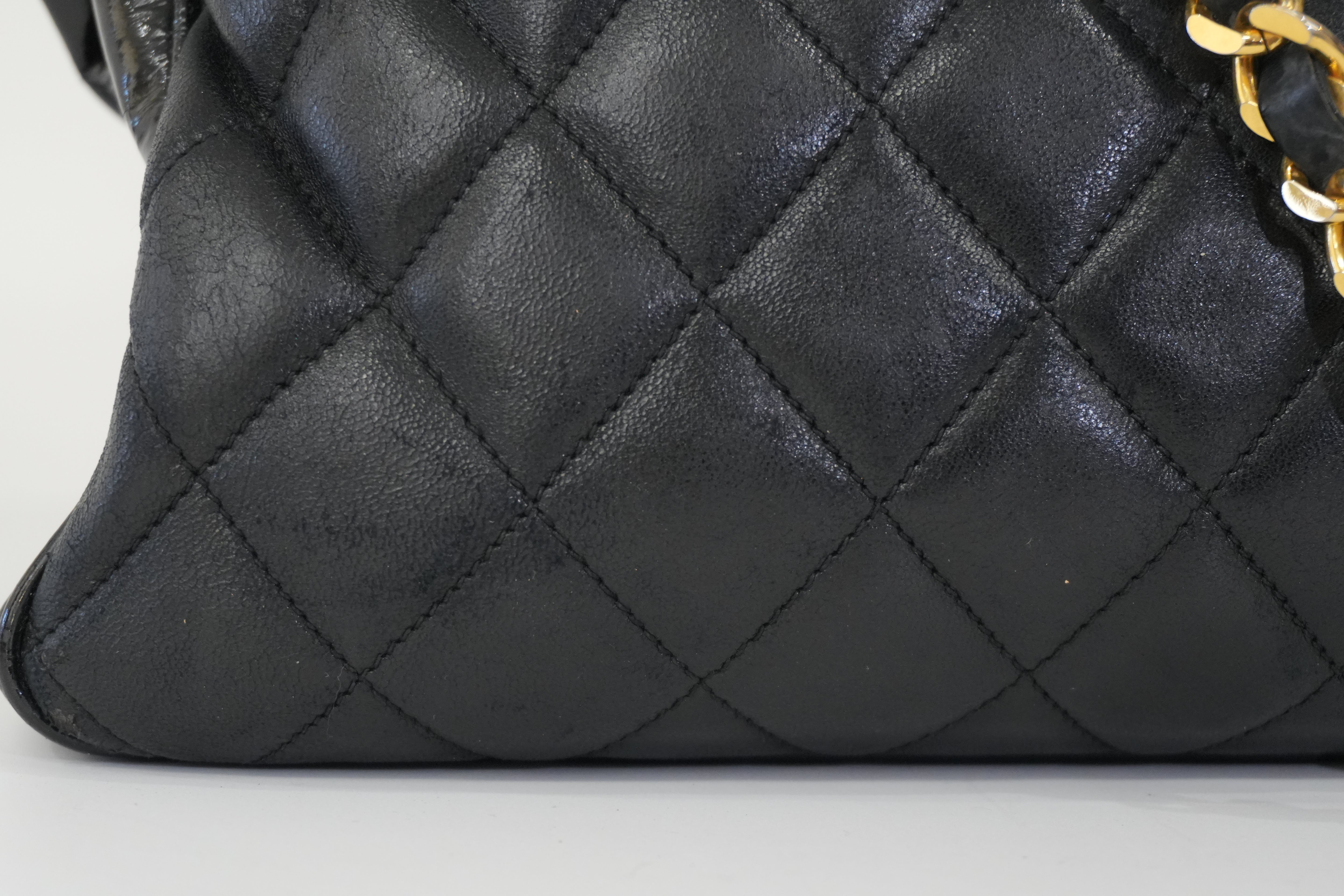 Pre-owned Chanel Lambskin Leather Chain Tote Bag Black