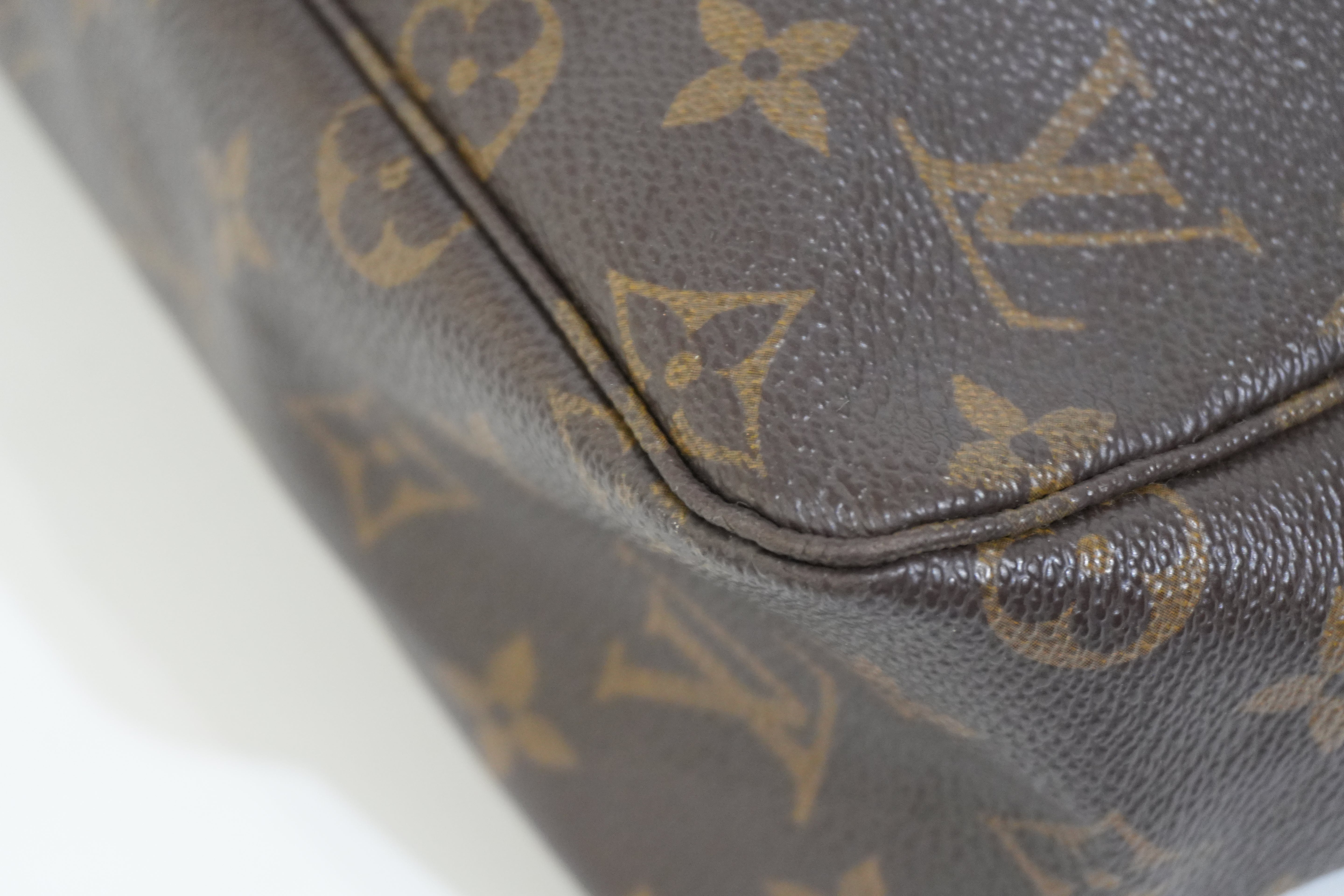 Pre-owned Louis Vuitton Monogram Trousse 28 Pouch