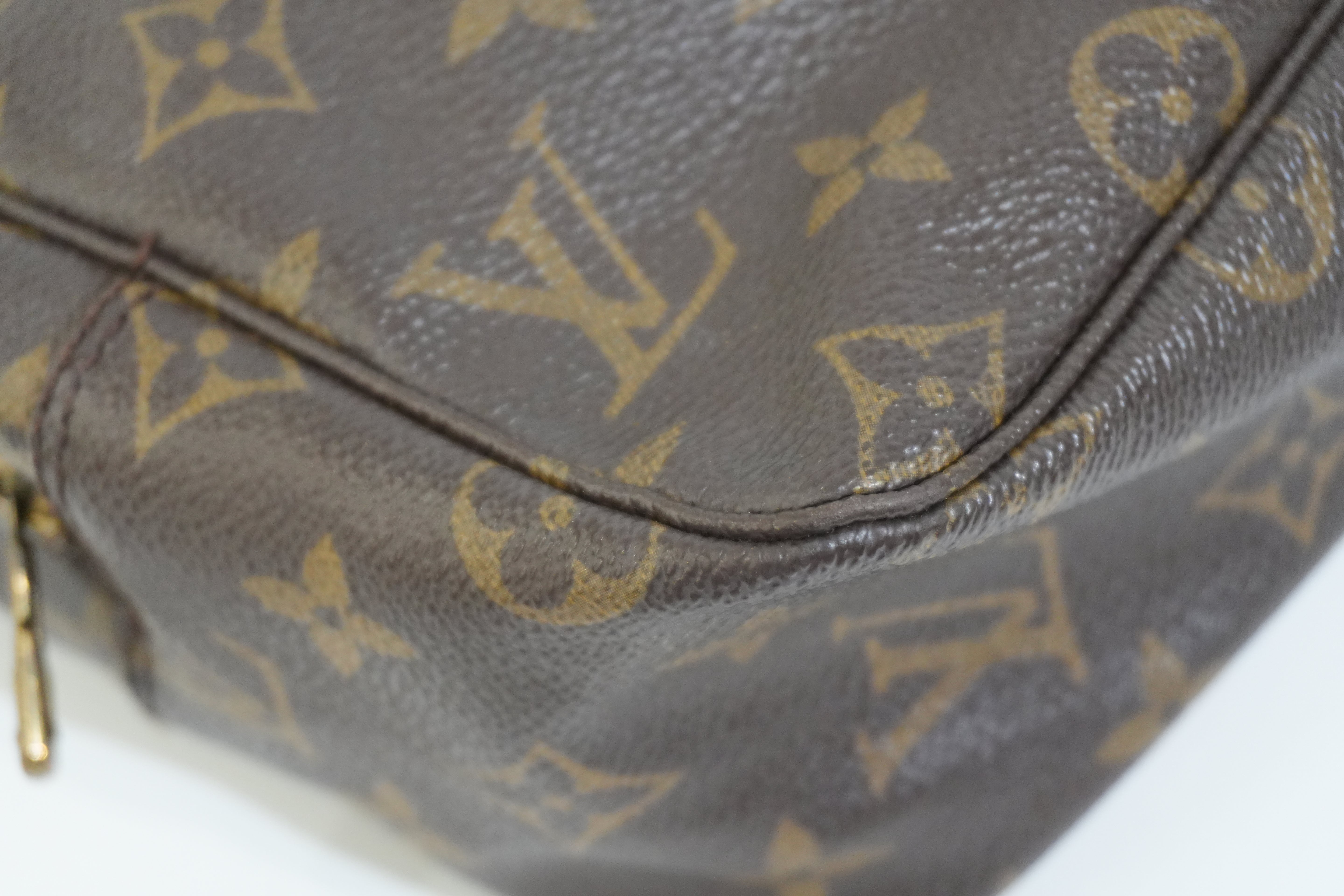 Pre-owned Louis Vuitton Monogram Trousse 28 Pouch