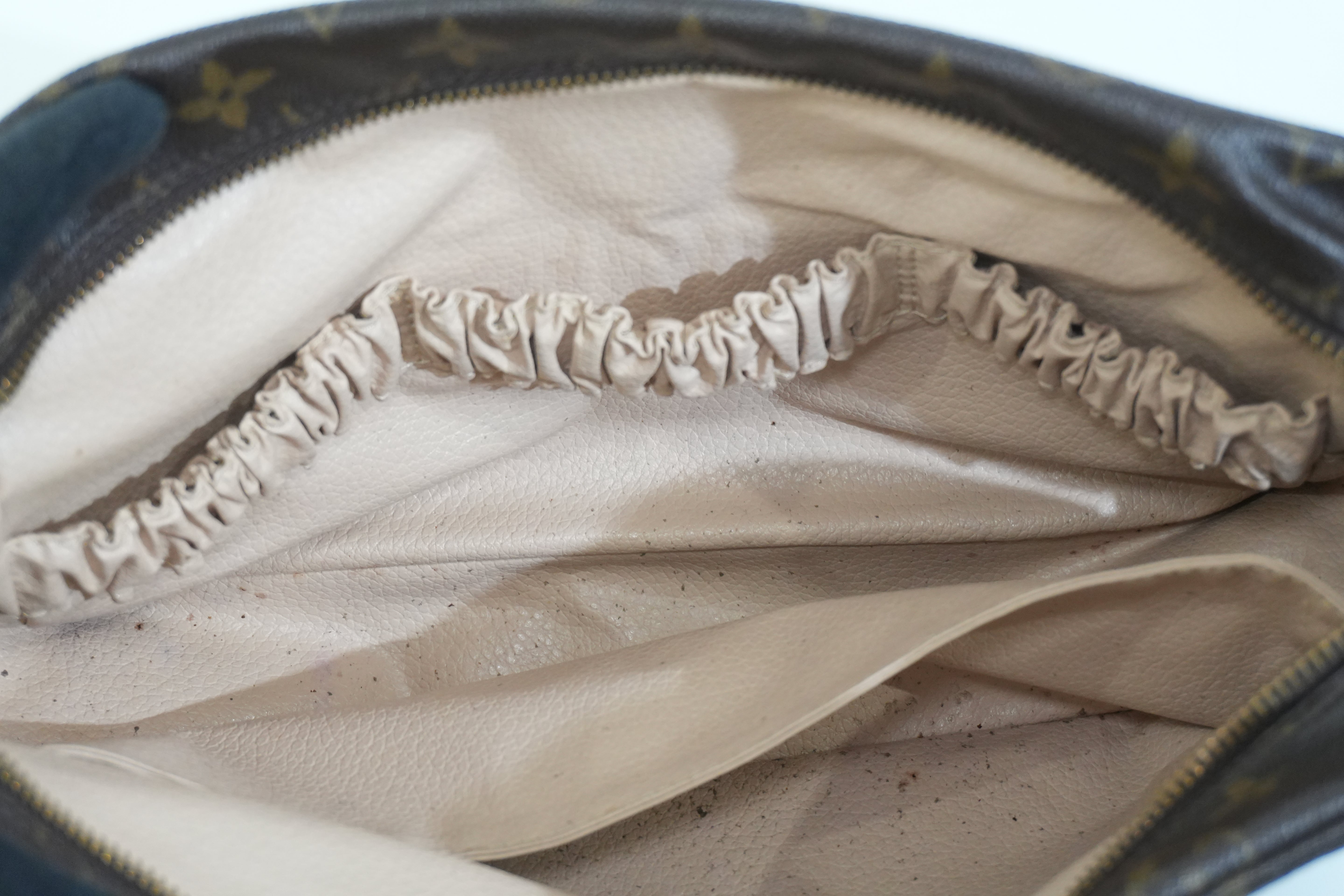 Pre-owned Louis Vuitton Monogram Trousse 28 Pouch