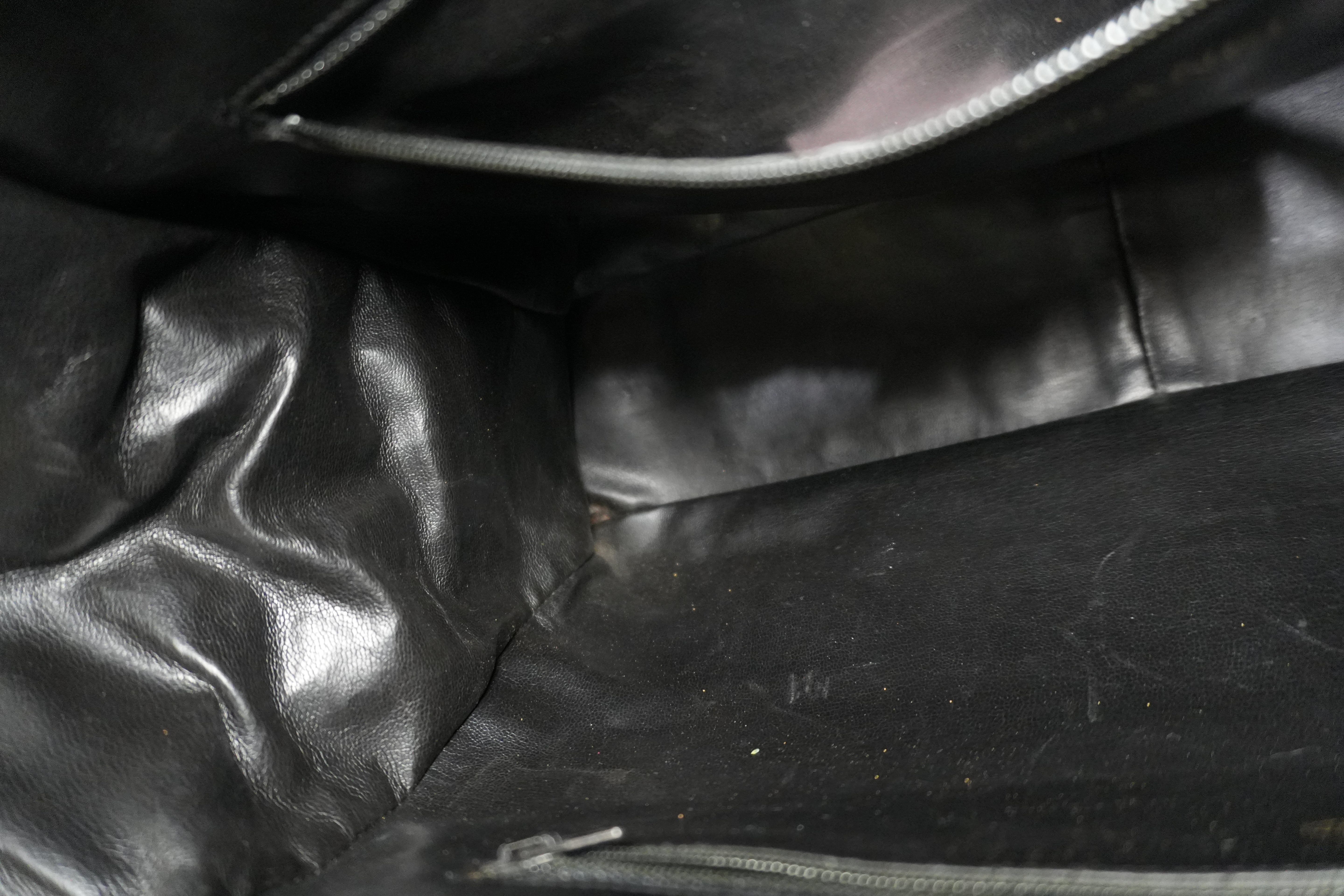 Pre-owned Chanel Lambskin Leather Chain Tote Bag Black