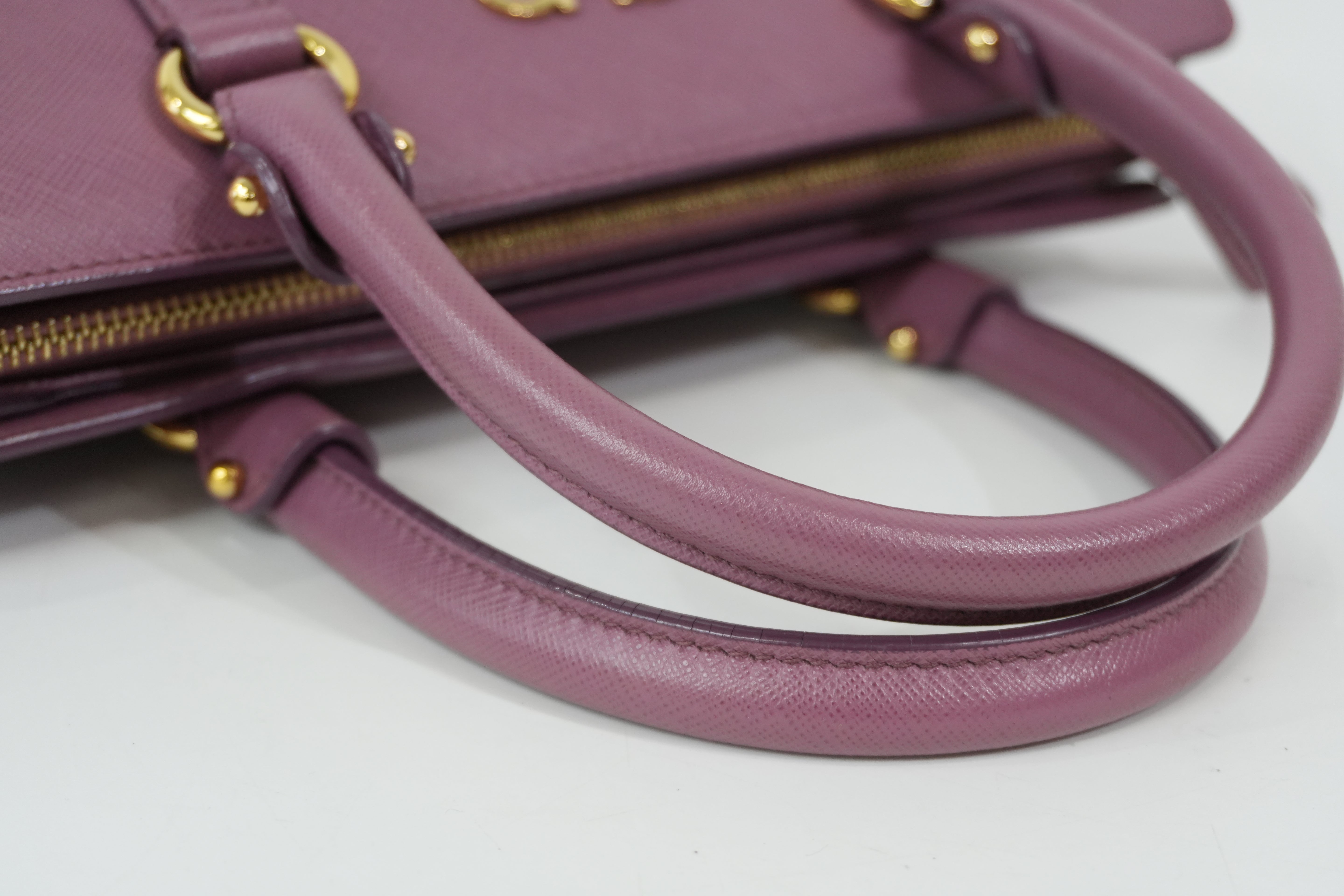 Pre-Owned Salvatore Ferragamo Beky Handbag Pink