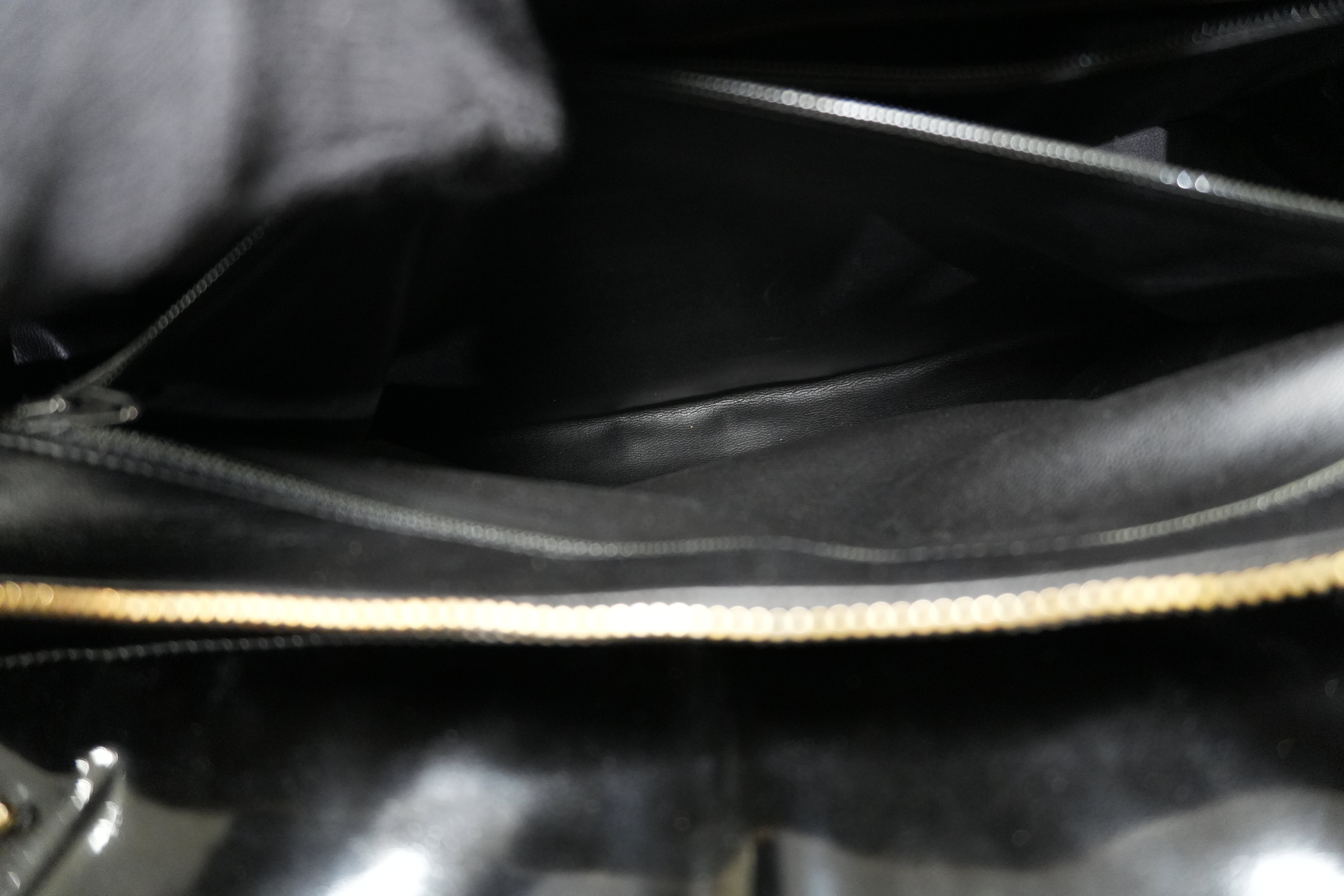 Pre-owned Chanel Lambskin Leather Chain Tote Bag Black