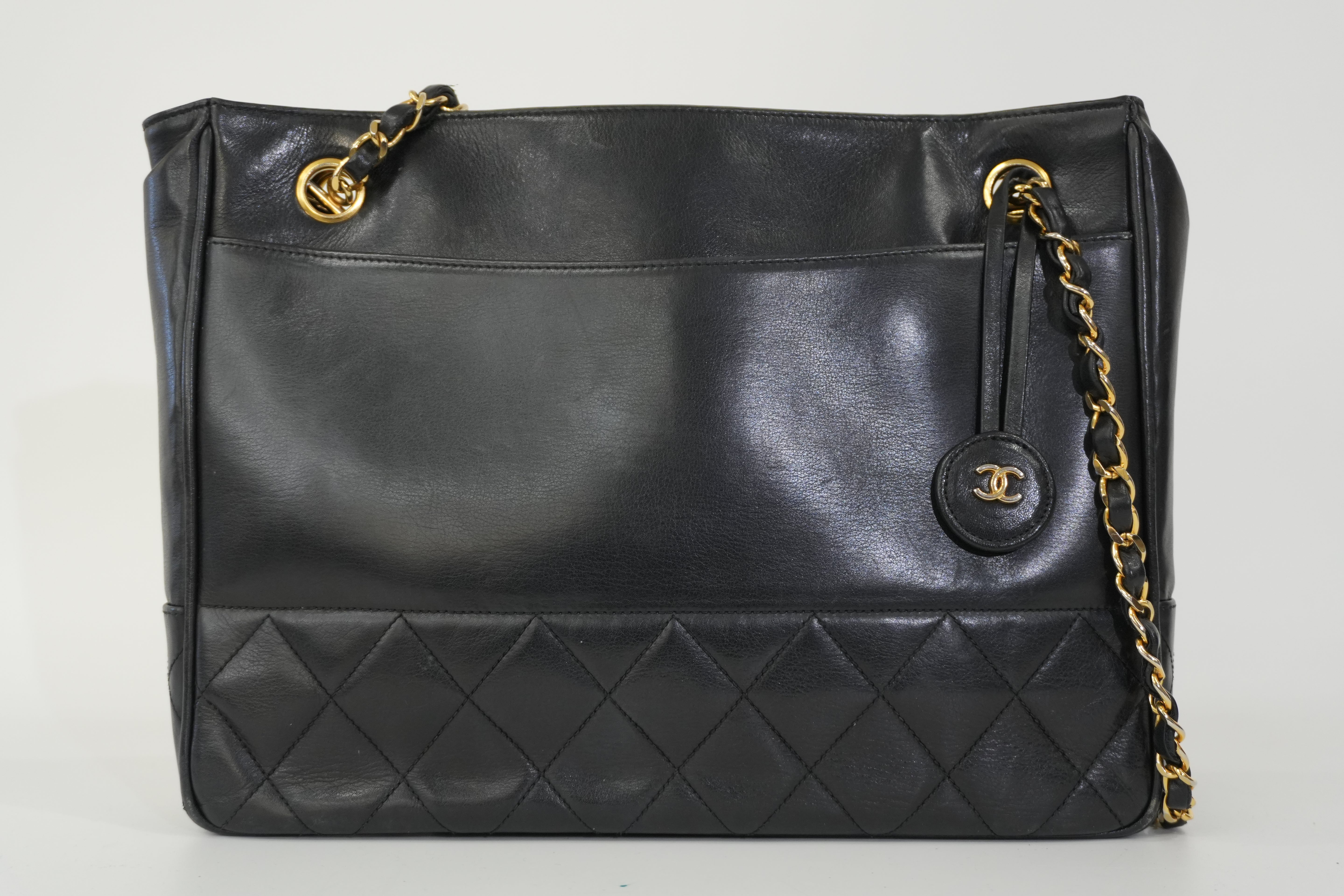 Pre-owned Chanel Lambskin Leather Chain Shoulder Bag Black