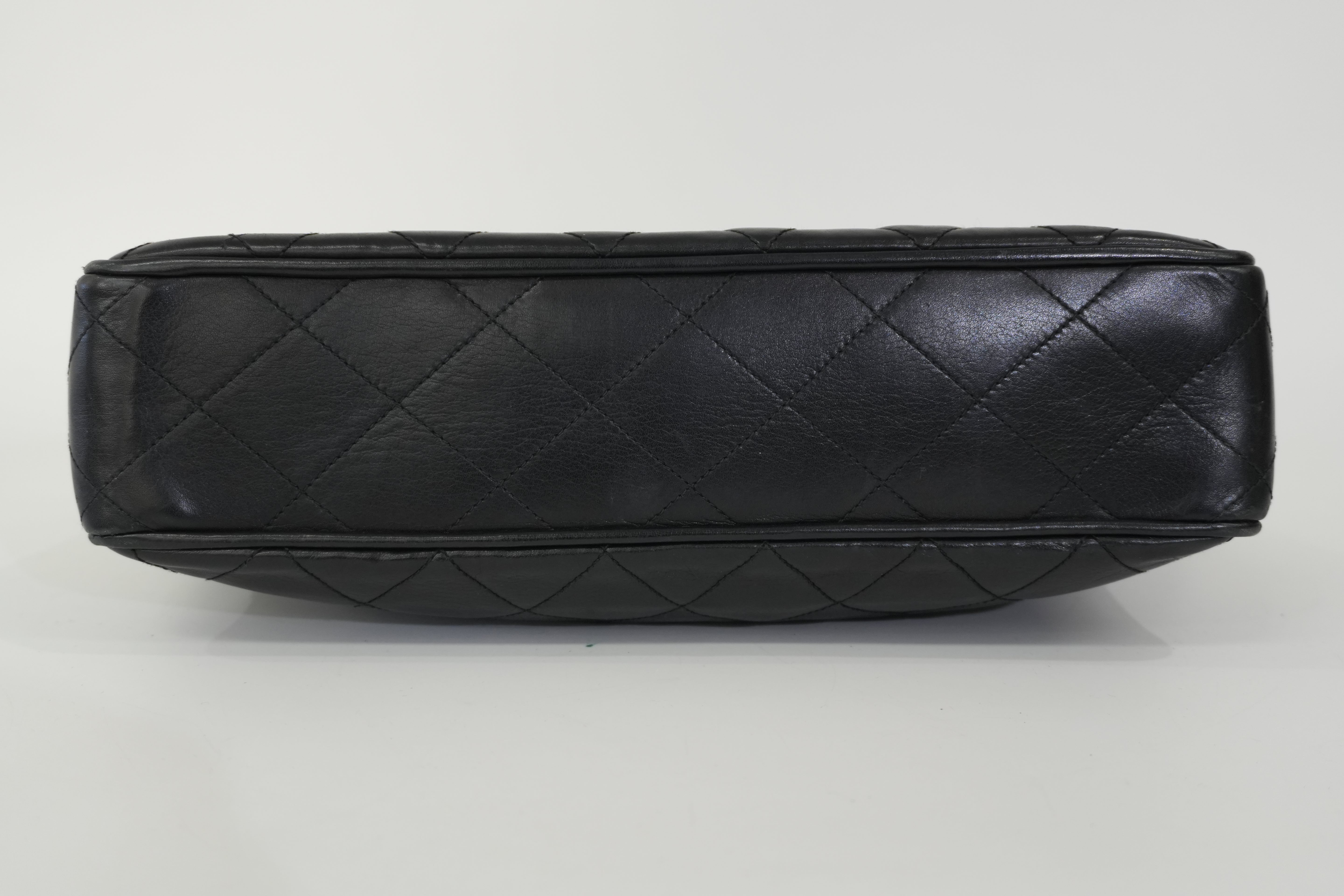 Pre-owned Chanel Lambskin Leather Chain Shoulder Bag Black