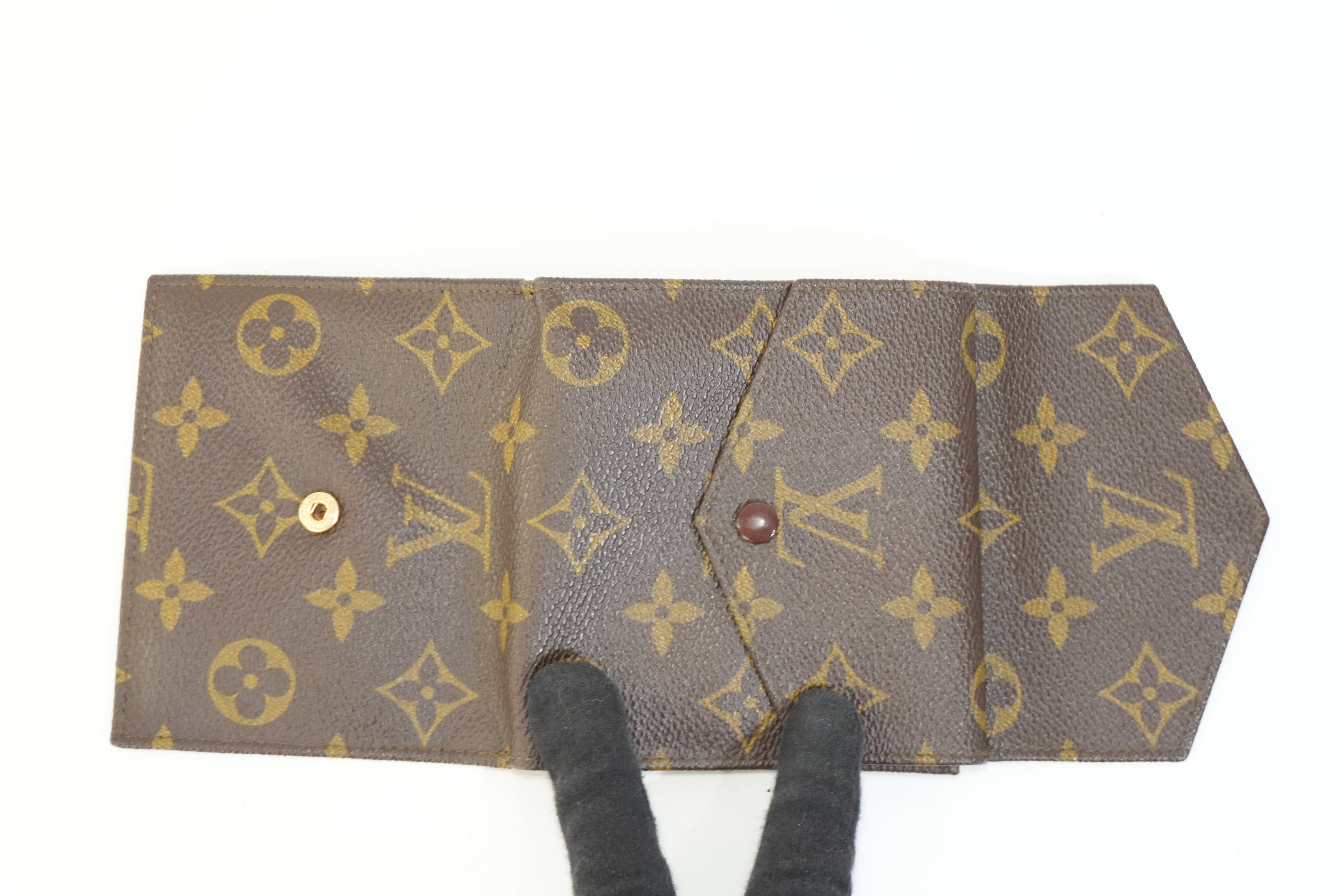 Pre-owned Louis Vuitton Monogram Compact Wallet