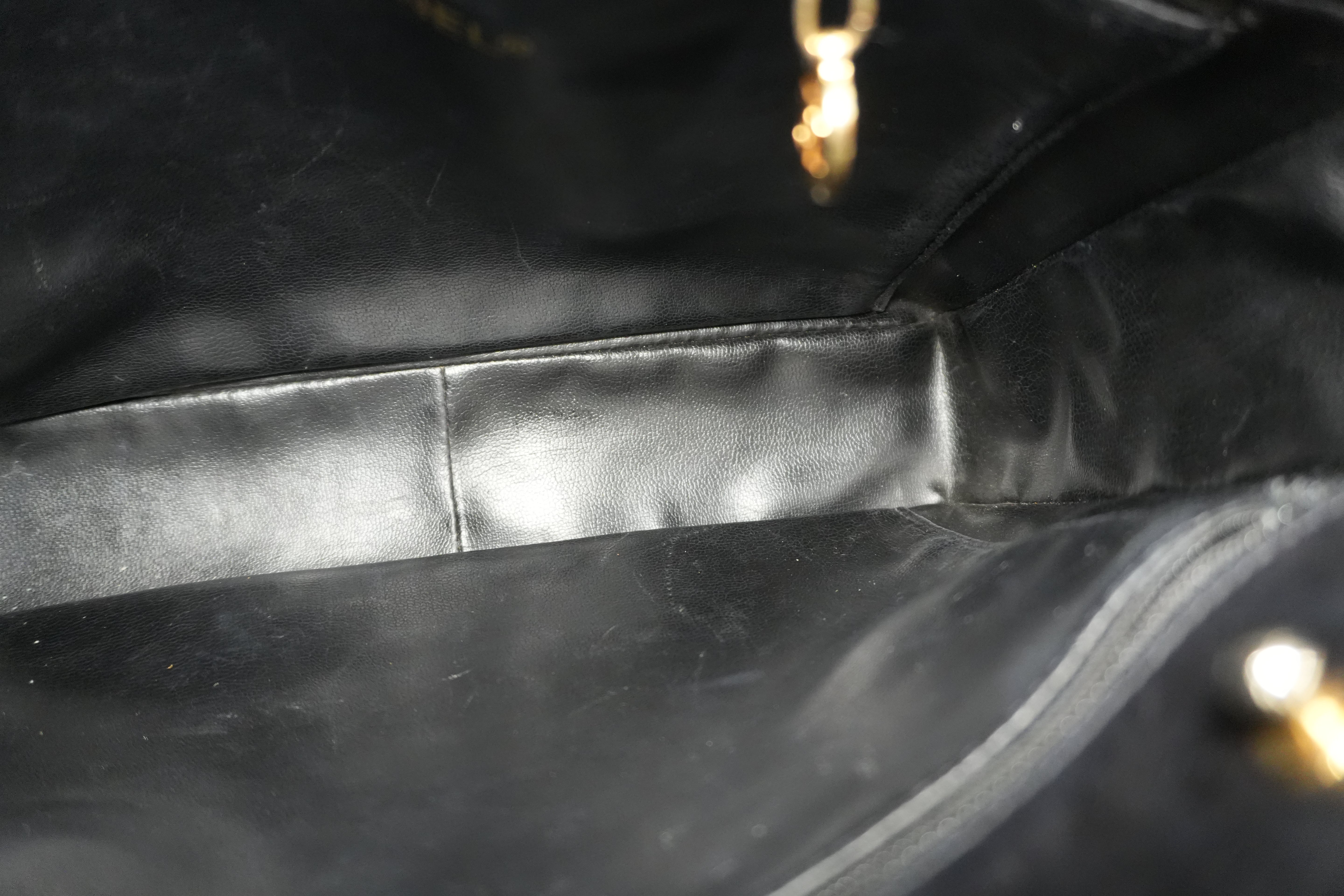 Pre-owned Chanel Lambskin Leather Chain Shoulder Bag Black