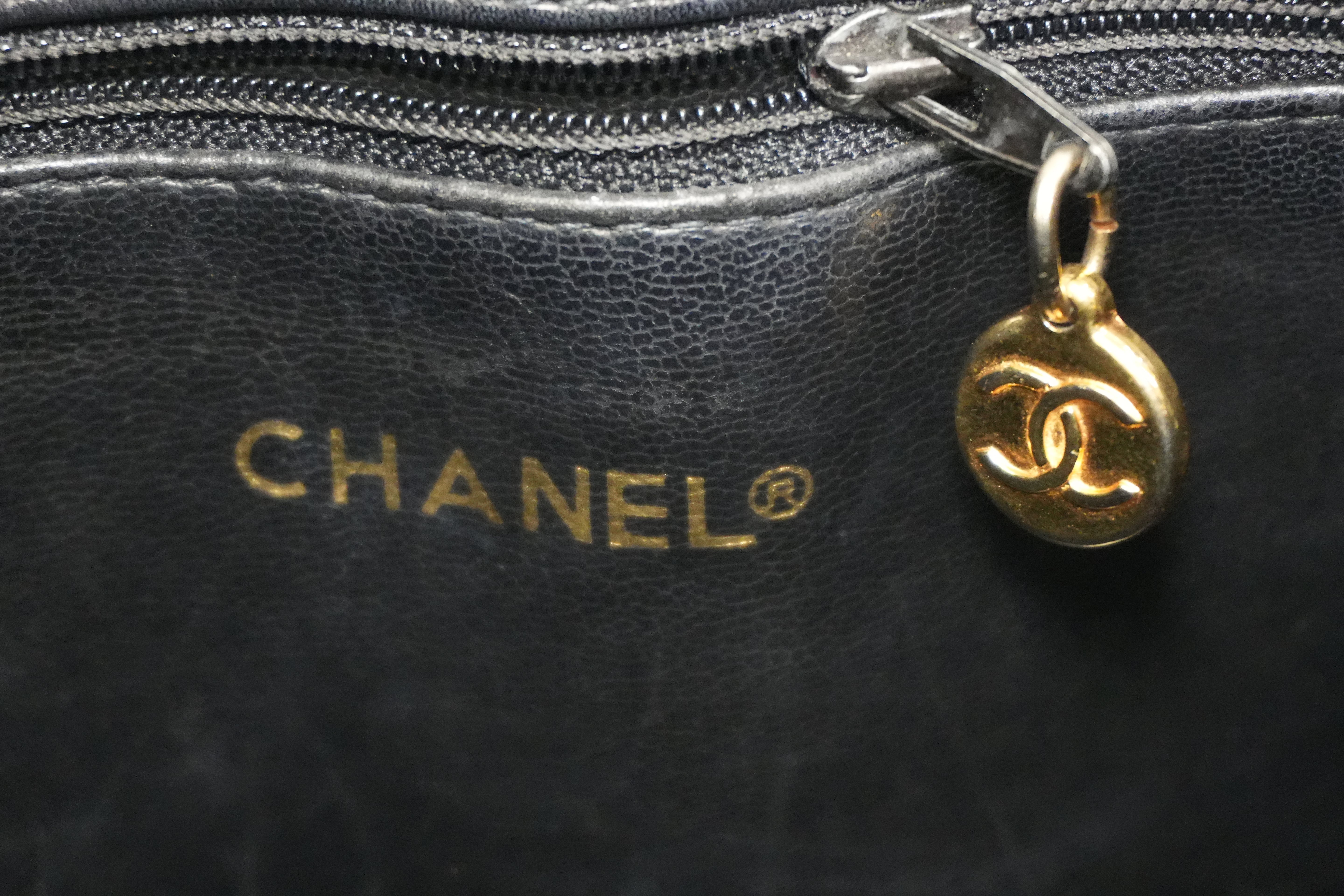 Pre-owned Chanel Lambskin Leather Chain Shoulder Bag Black