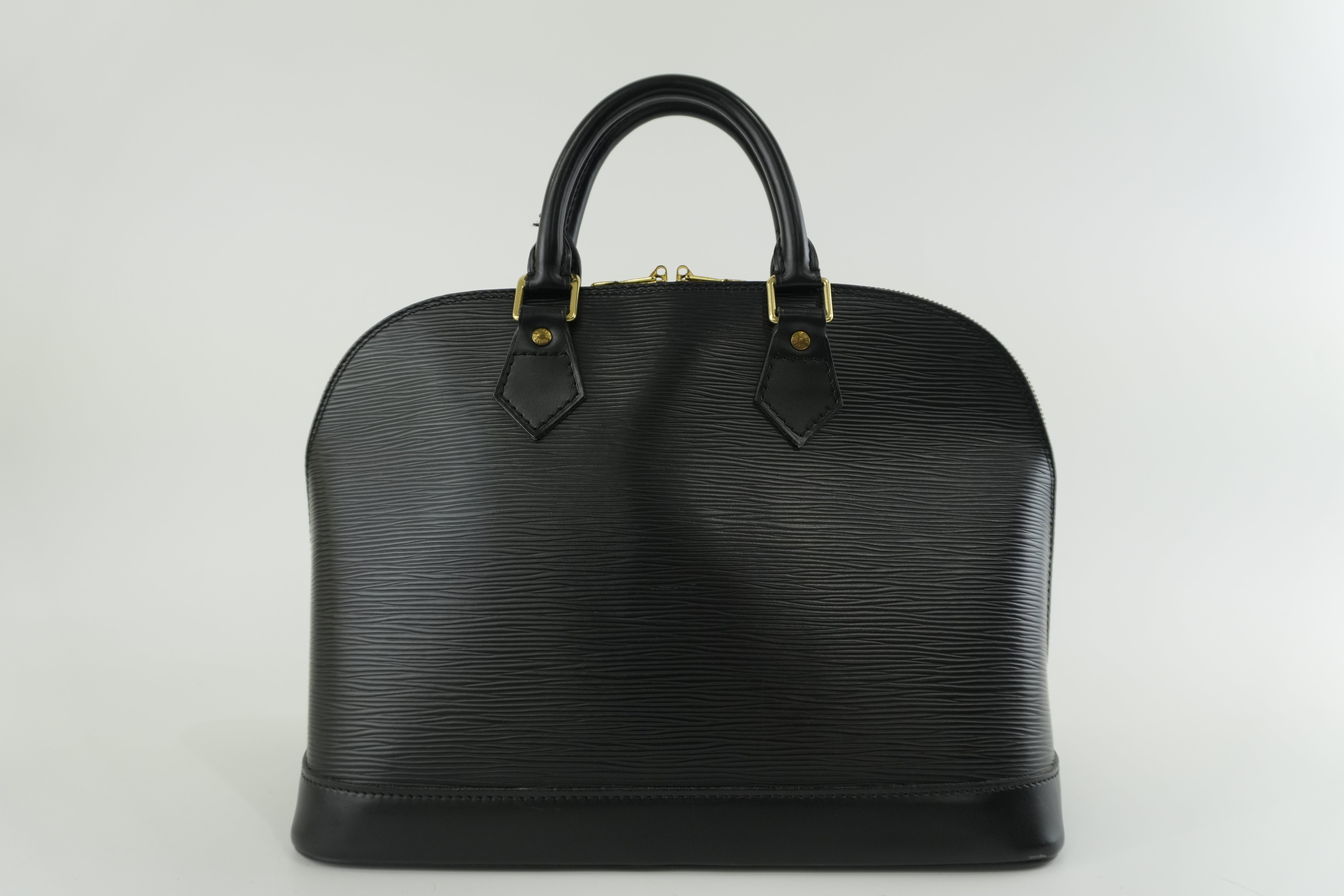Pre-owned Louis Vuitton Epi Alma PM Black