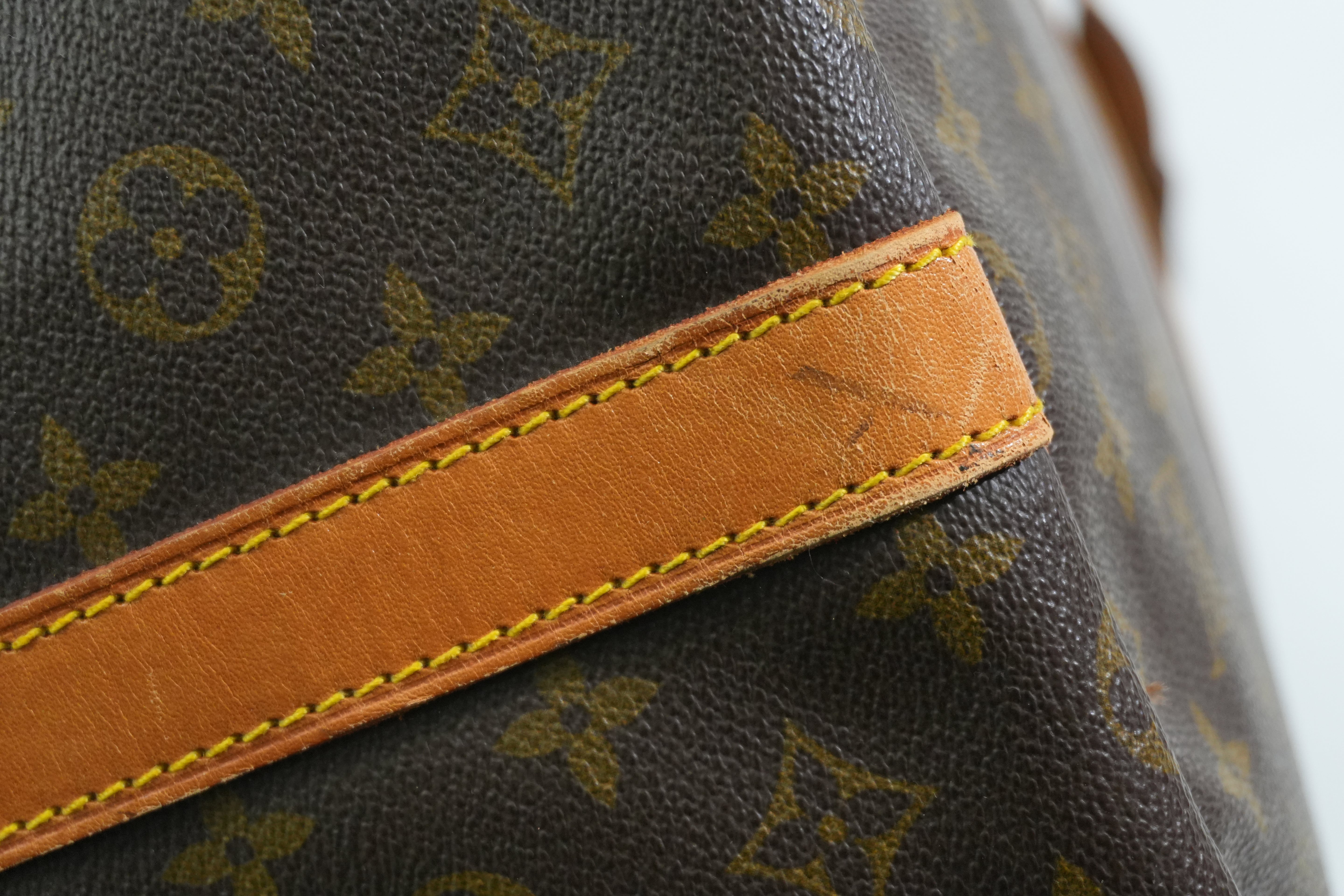 Pre-owned Louis Vuitton Monogram Keepall Bandouliere 55 Travel Bag