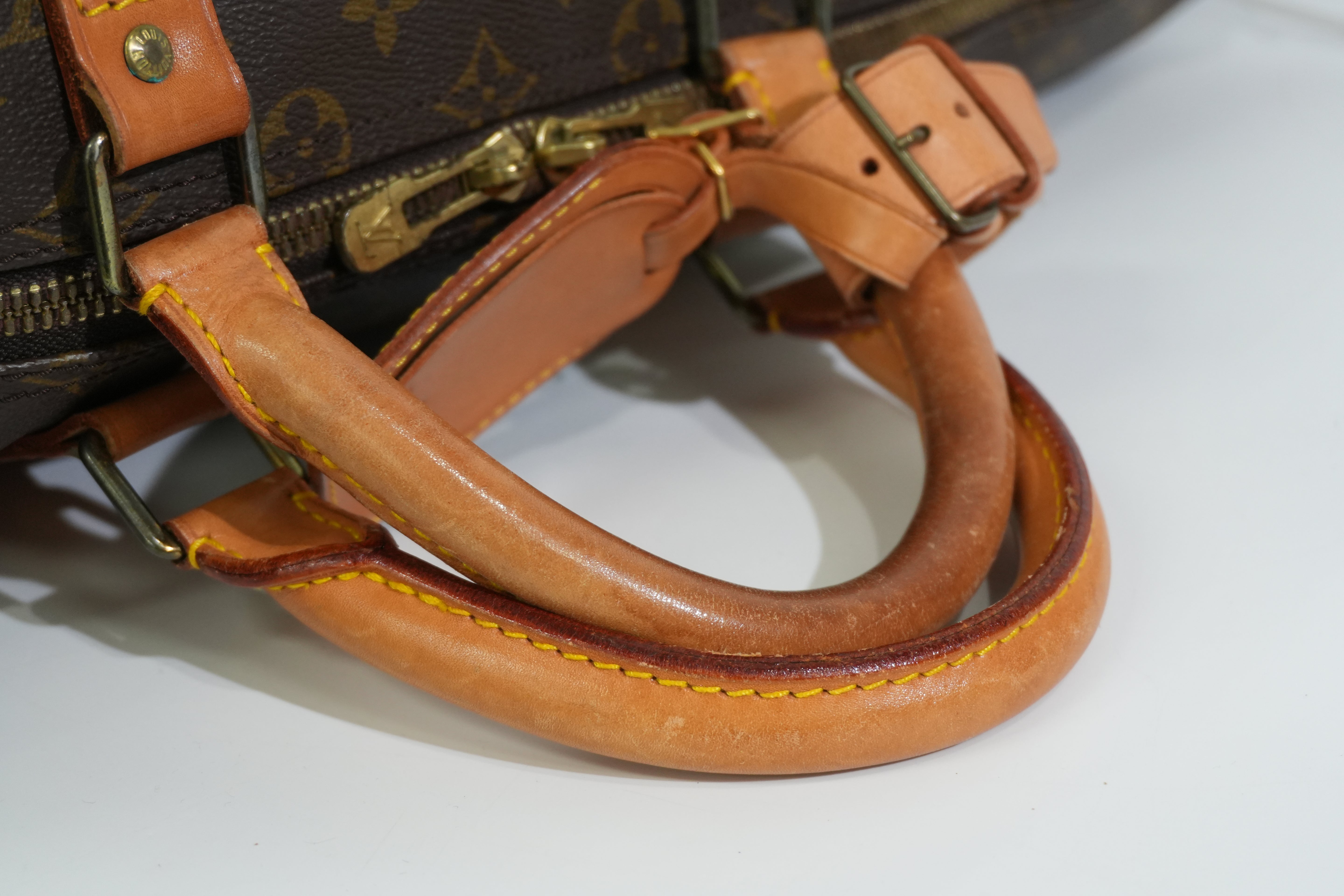 Pre-owned Louis Vuitton Monogram Keepall Bandouliere 55 Travel Bag