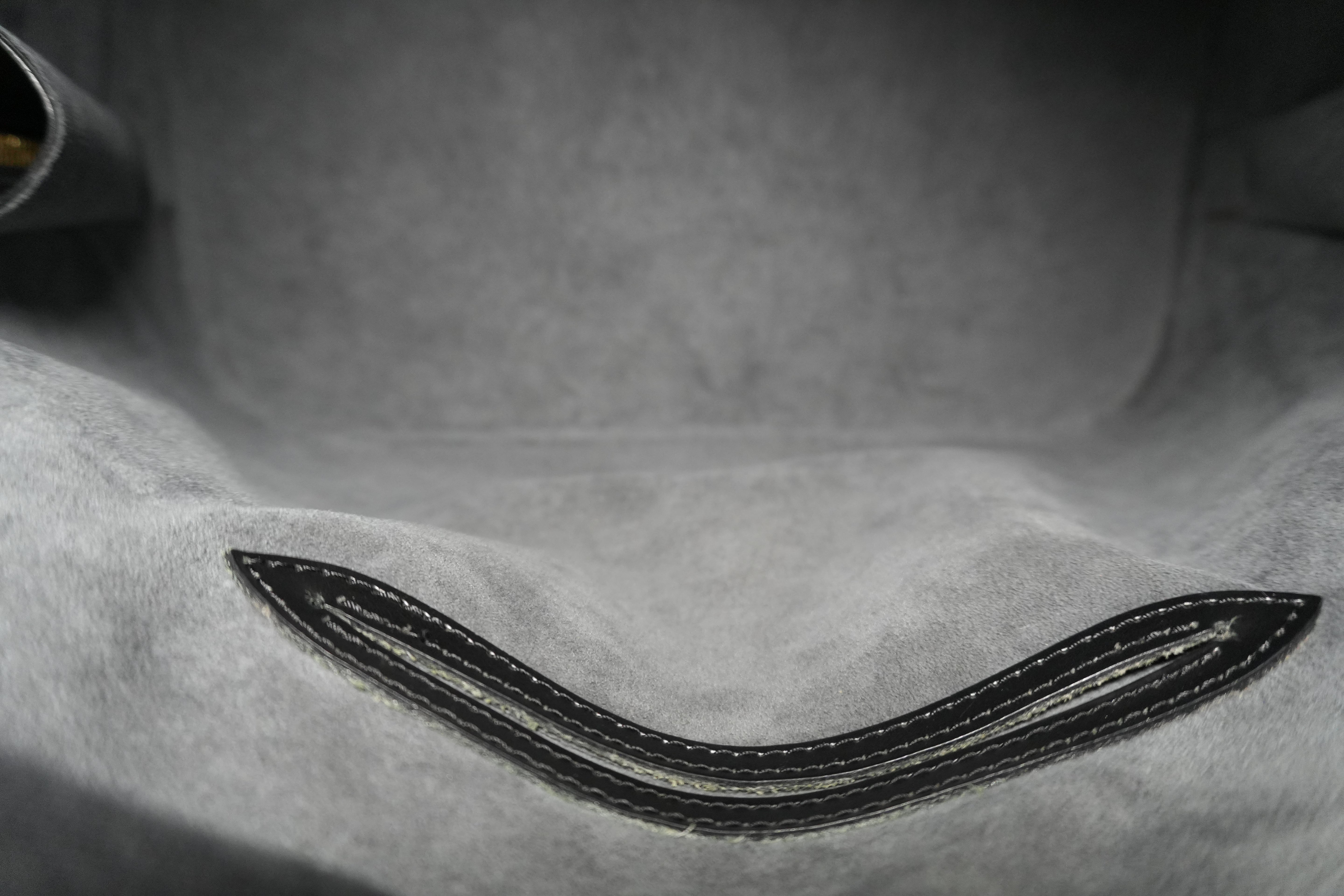 Pre-owned Louis Vuitton Epi Alma PM Black