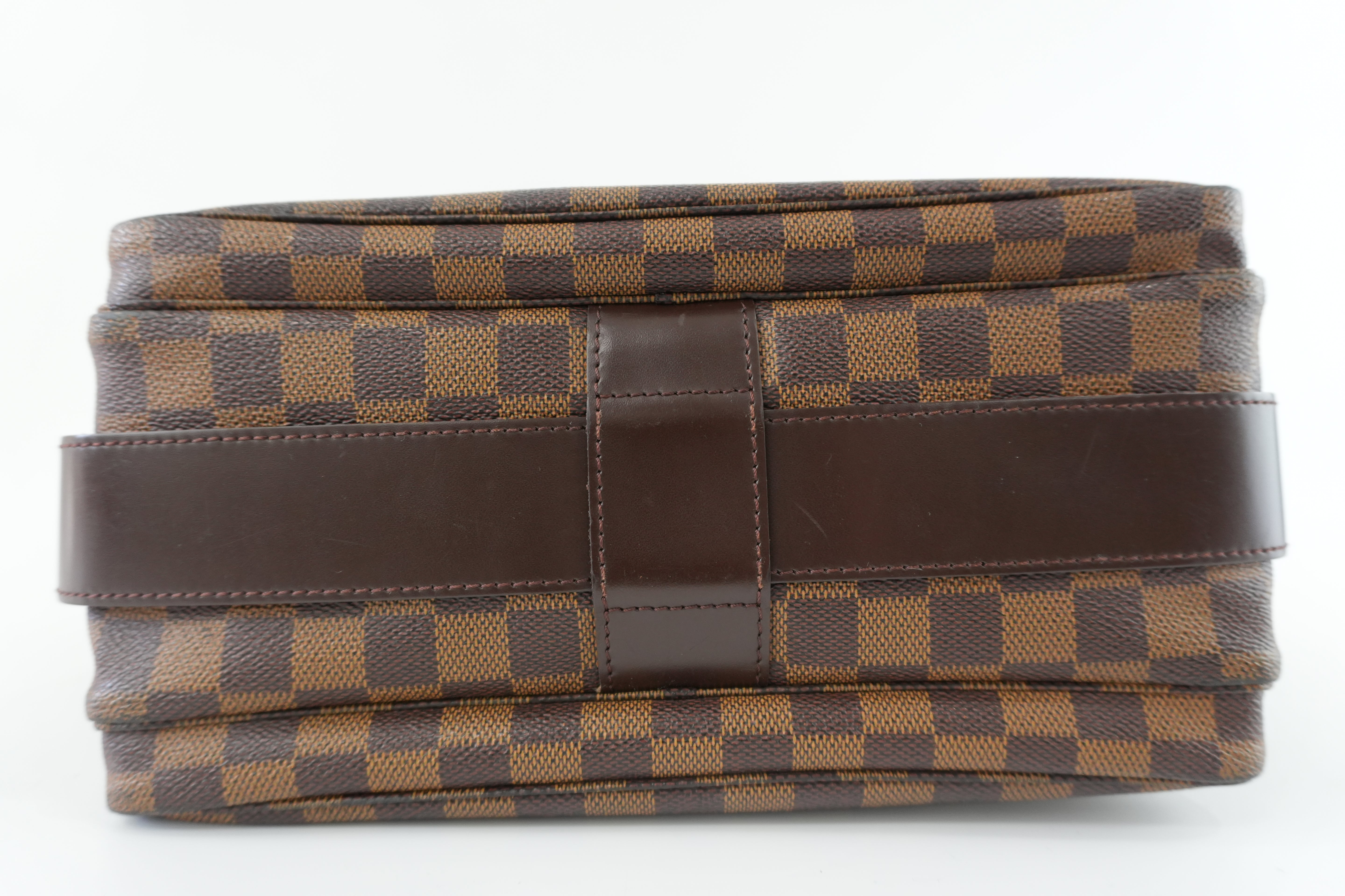 Louis Vuitton Damier Ebene Naviglio Messenger Bag Used
