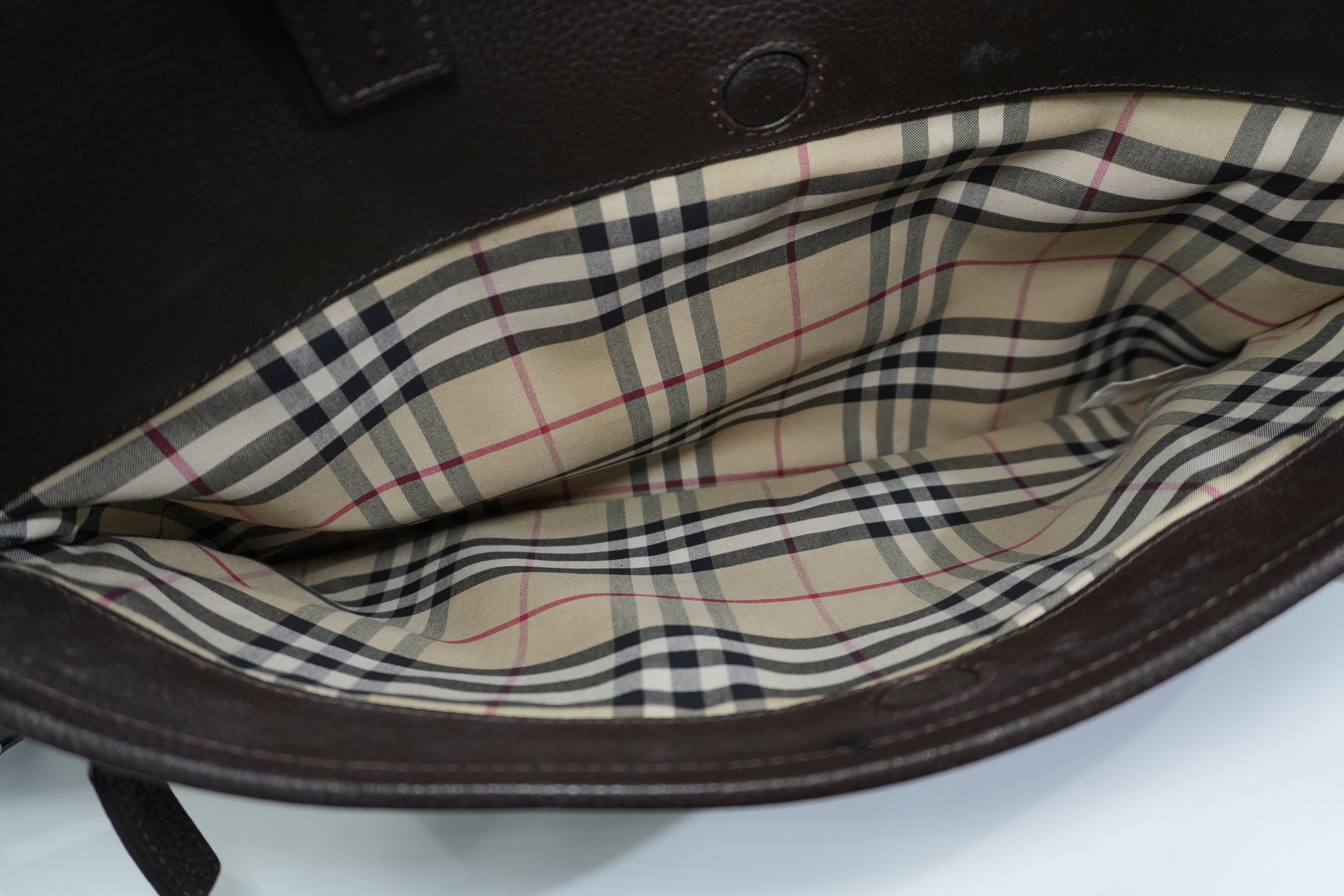 Pre-owned Burberry Briefcase Brown